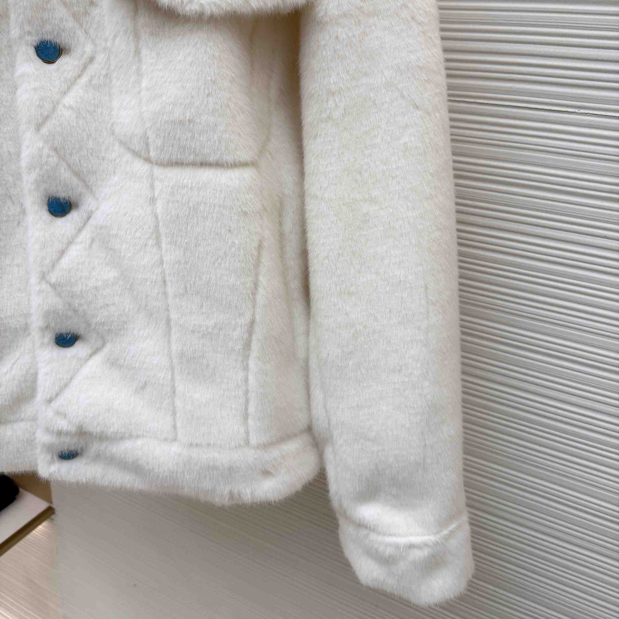 Louis Vuitton Mink Trucker Jacket   1AFXB6 - DopestKickz