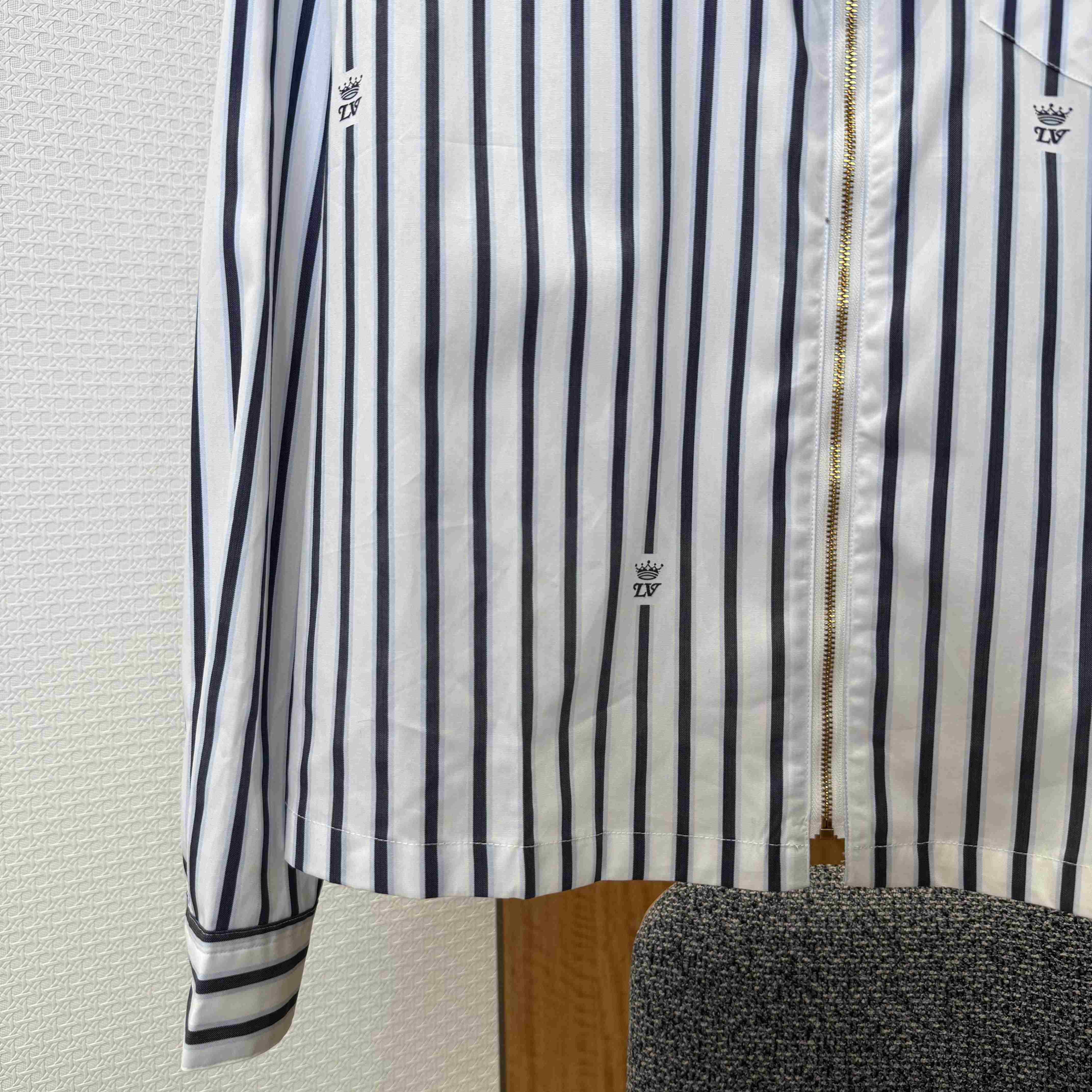 Louis Vuitton Long-Sleeved Zip-Up Shirt    1AIKA2 - DopestKickz