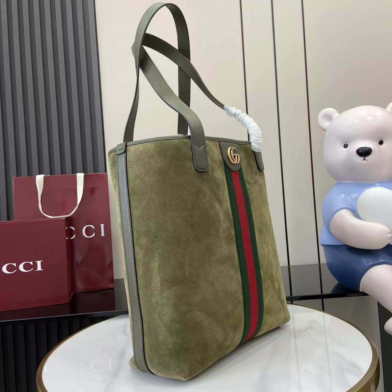 Gucci Ophidia Medium Tote Bag - DopestKickz