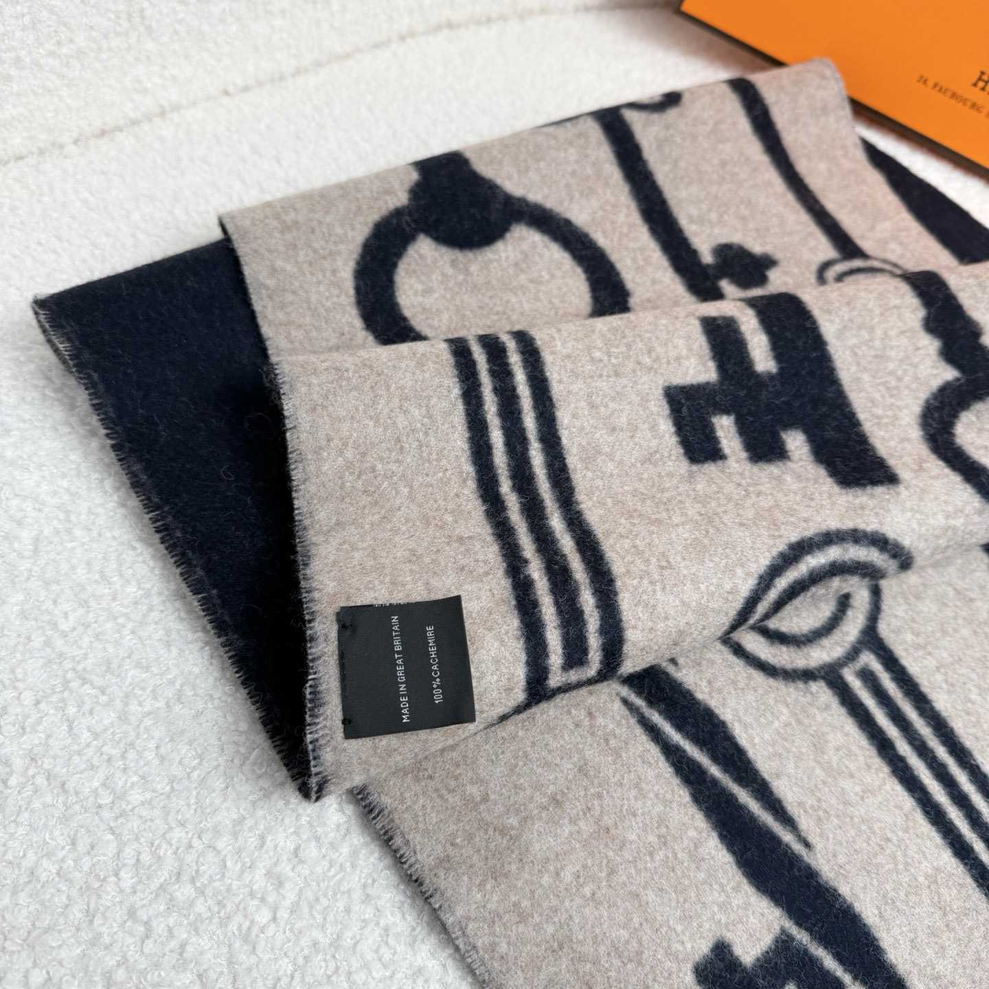 Hermes Casaque Porte-Clefs Scarf - DopestKickz