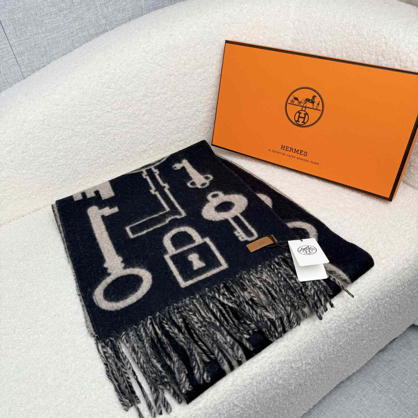 Hermes Casaque Porte-Clefs Scarf - DopestKickz