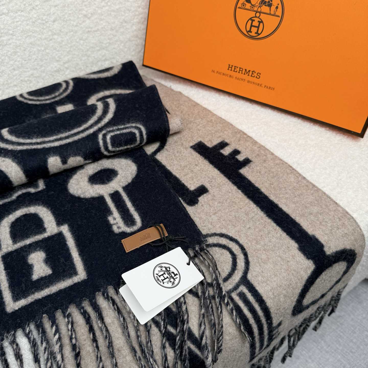 Hermes Casaque Porte-Clefs Scarf - DopestKickz