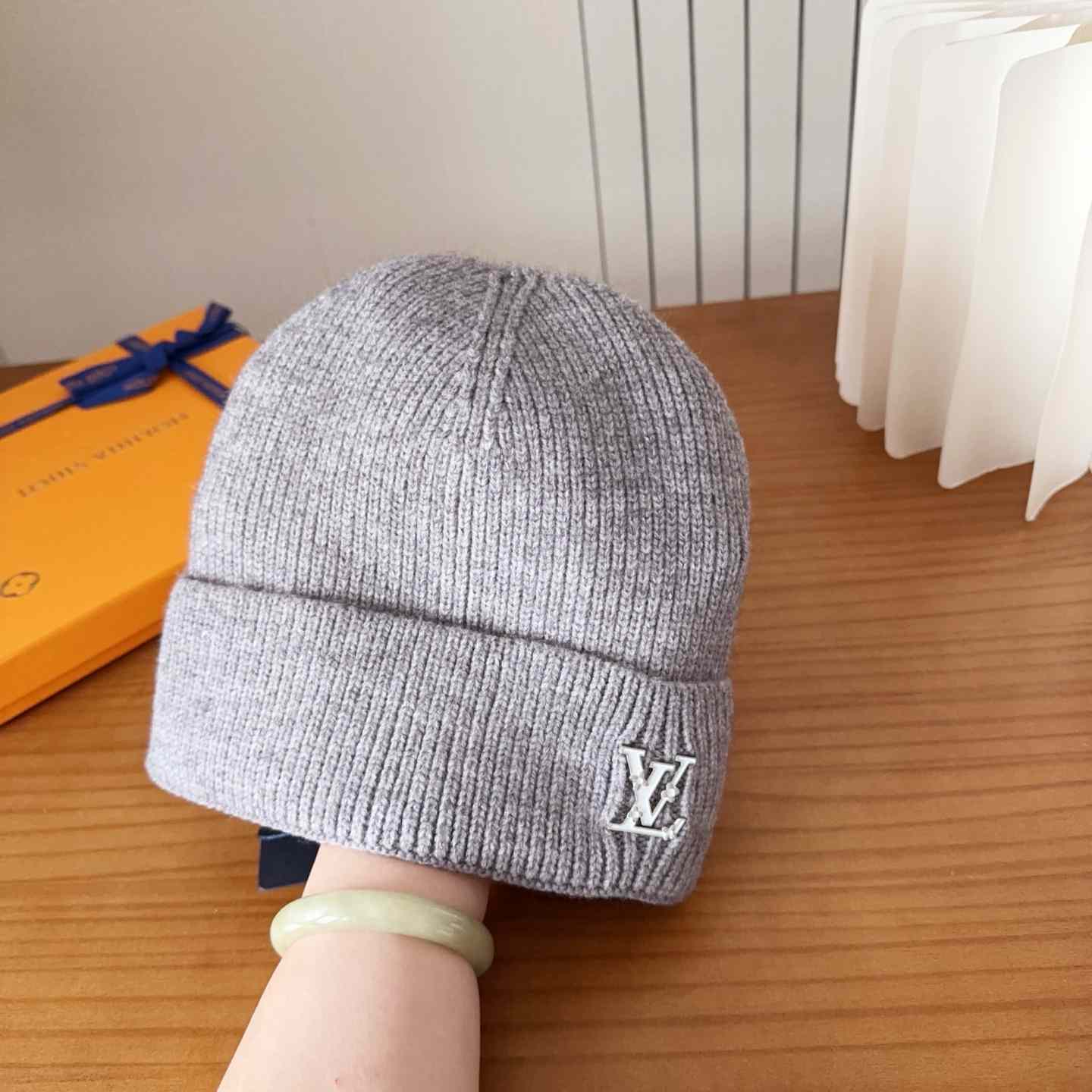 Louis Vuitton Beanie    - DopestKickz
