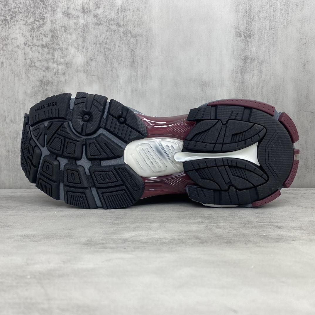 Balenciaga Runner Sneakers - DopestKickz