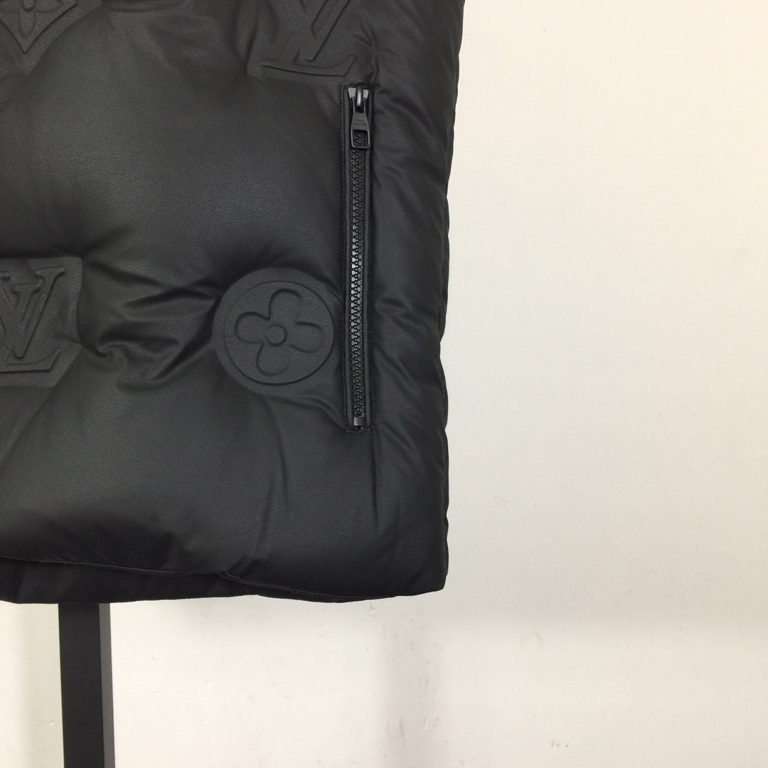 Louis Vuitton Monogram Gilet - DopestKickz