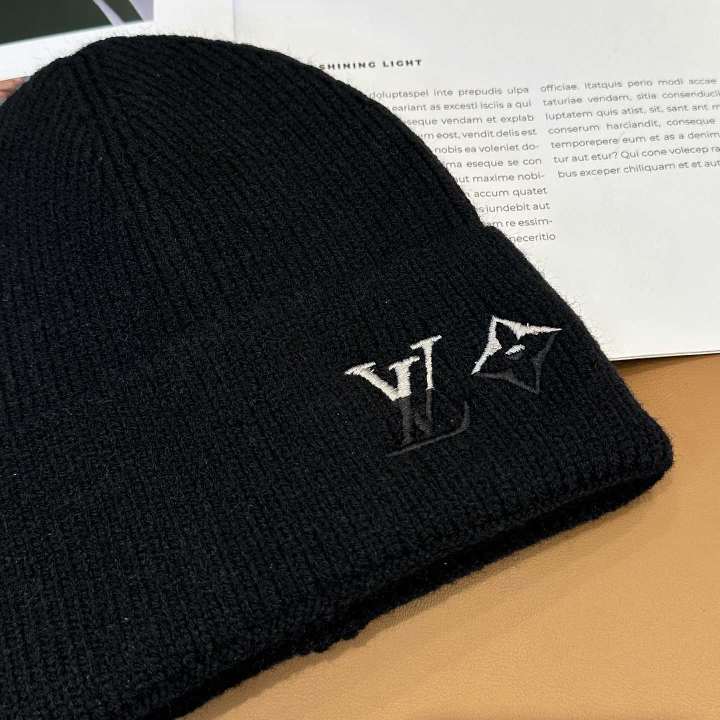Louis Vuitton Beanie    - DopestKickz