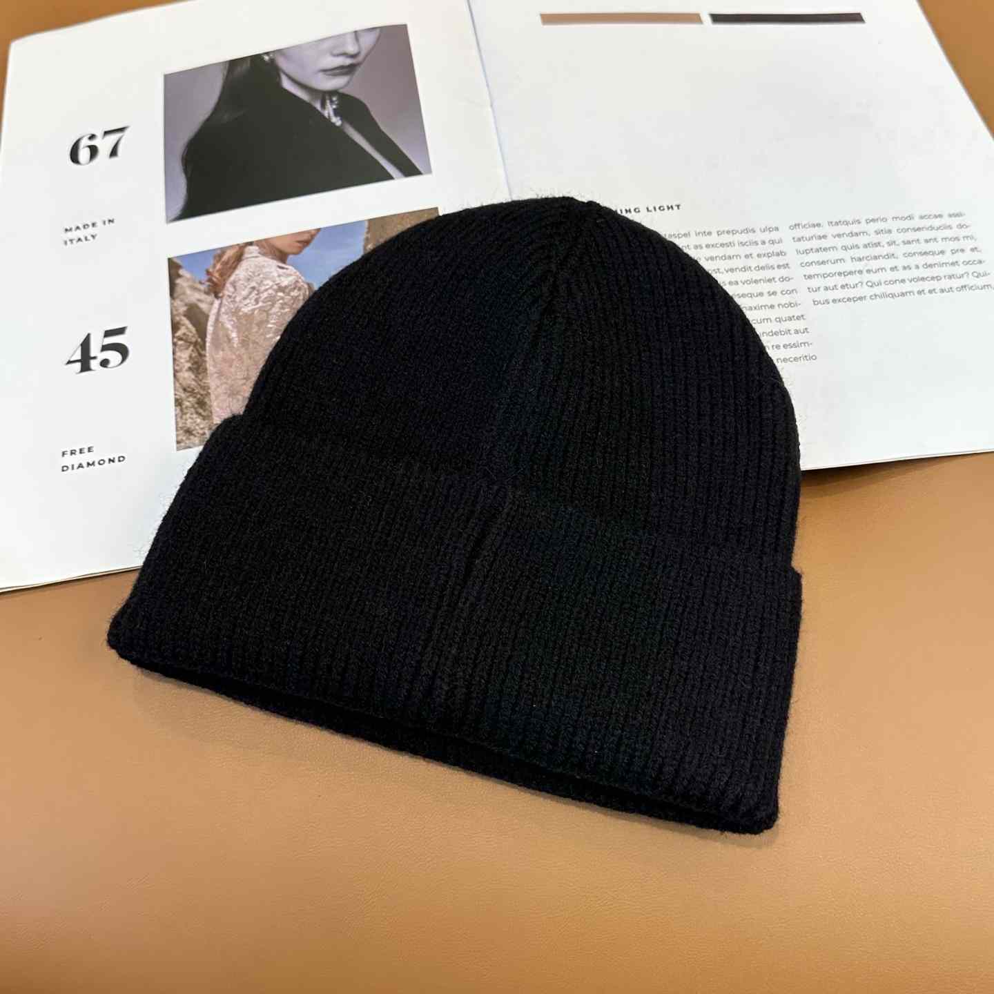 Louis Vuitton Beanie    - DopestKickz