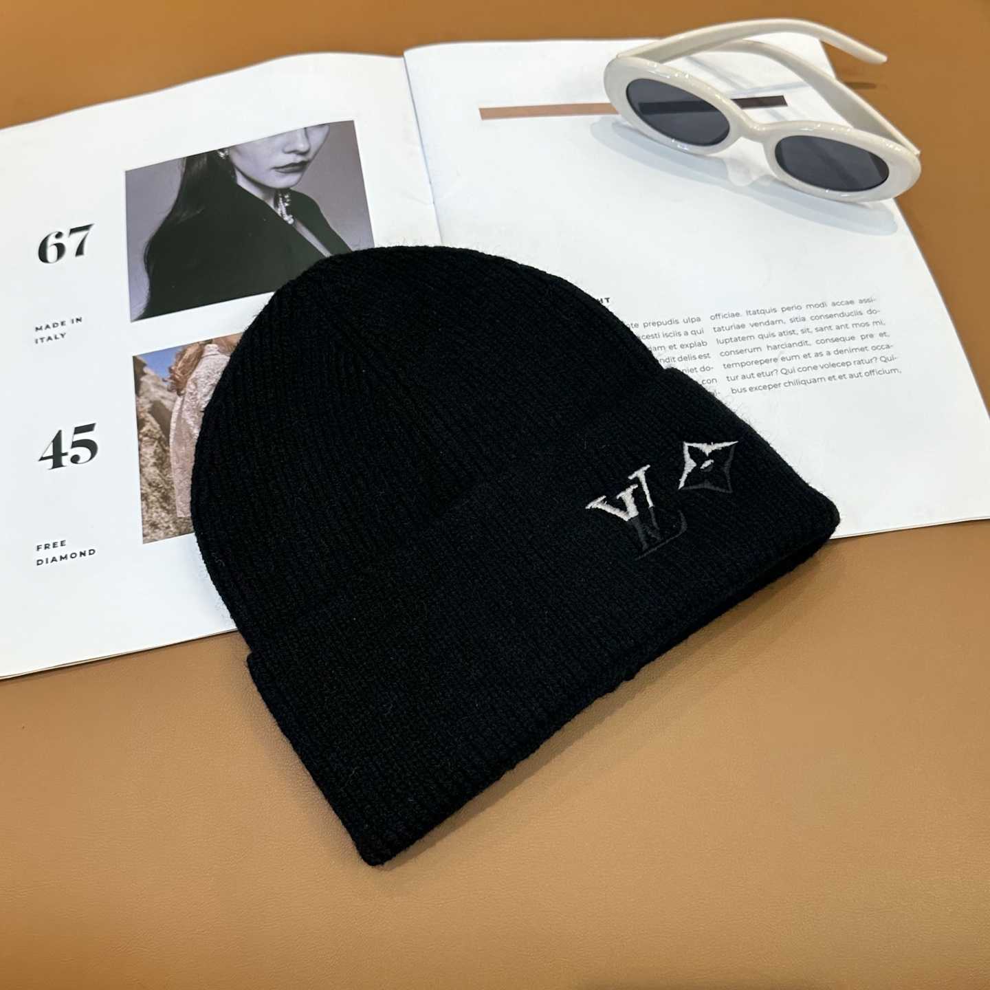 Louis Vuitton Beanie    - DopestKickz