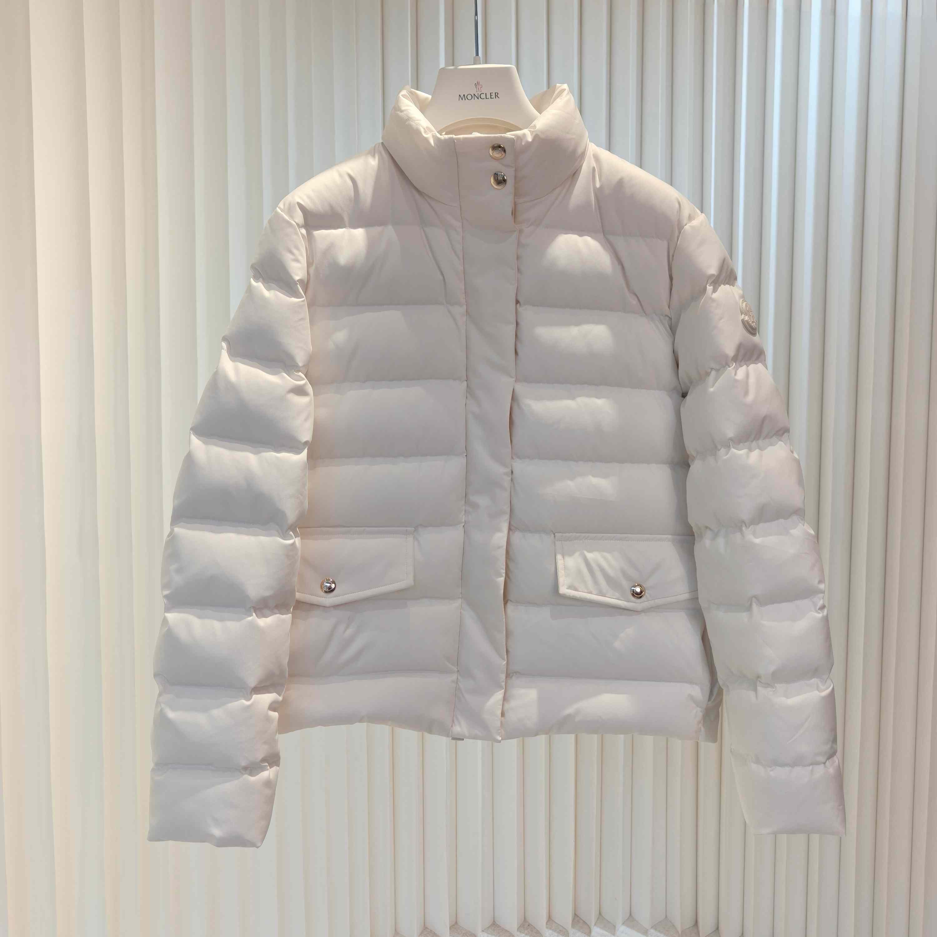 Moncler Bessettes Short Down Jacket - DopestKickz