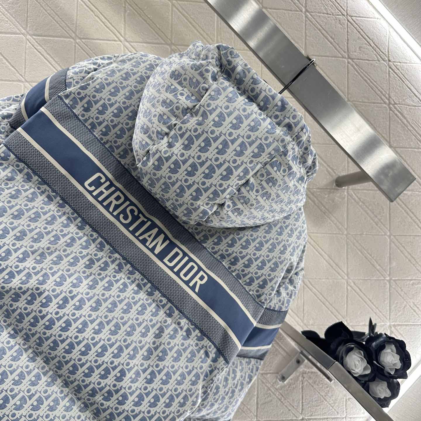 Dior DiorAlps Cropped Puffer Jacket with Hood  - DopestKickz