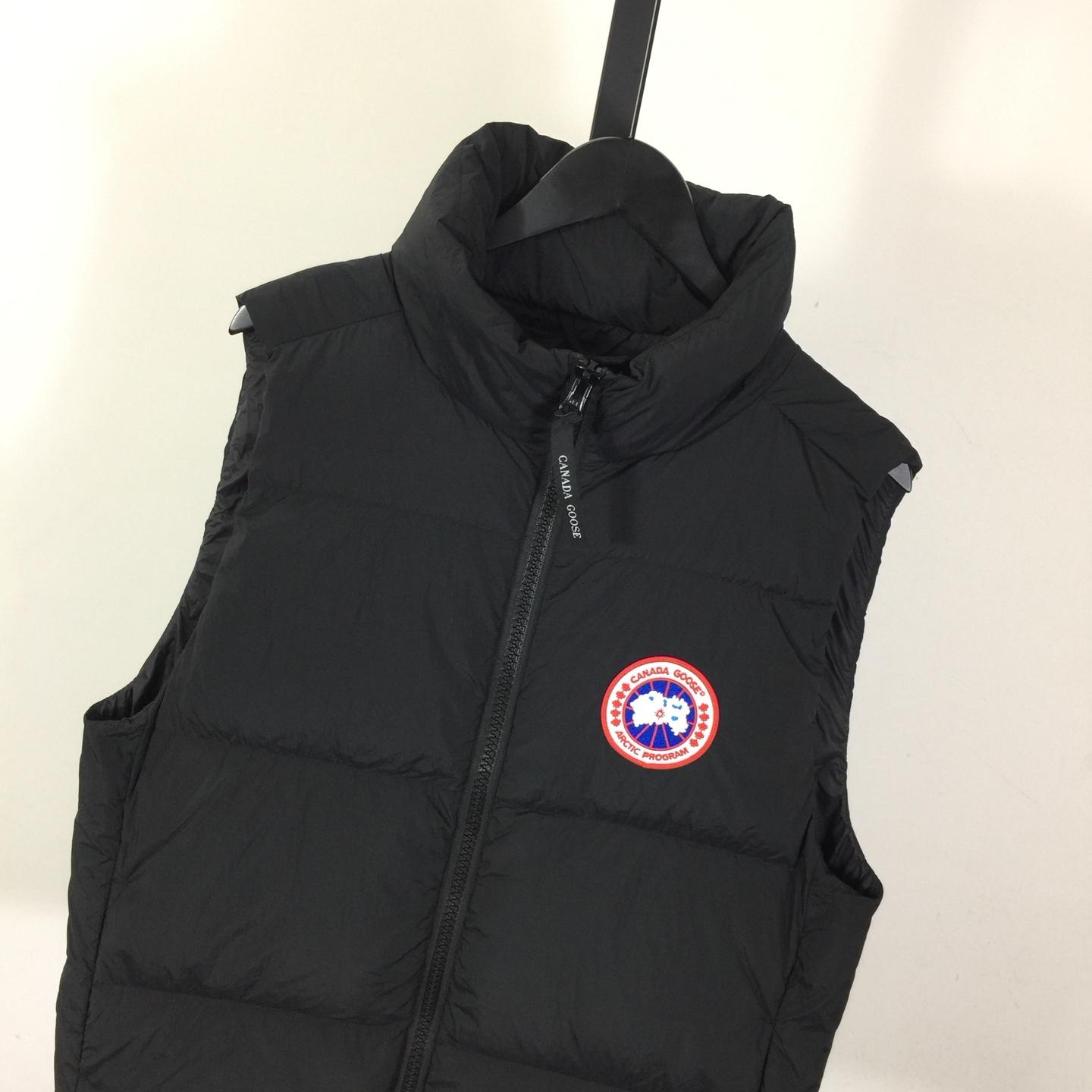 Canada Goose Lawrence Puffer Vest - DopestKickz