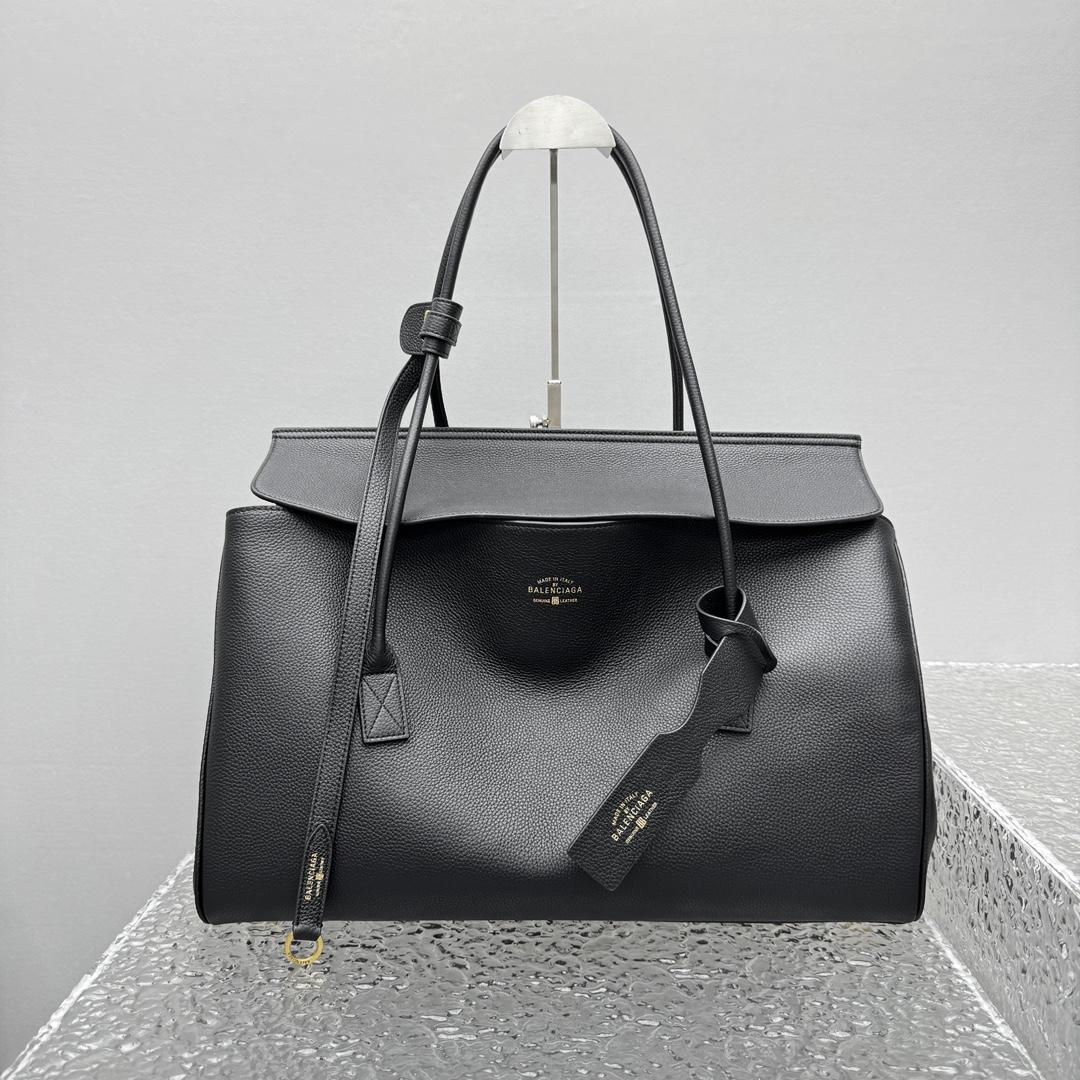 Balenciaga Carrie Carry All Bag In Black - DopestKickz