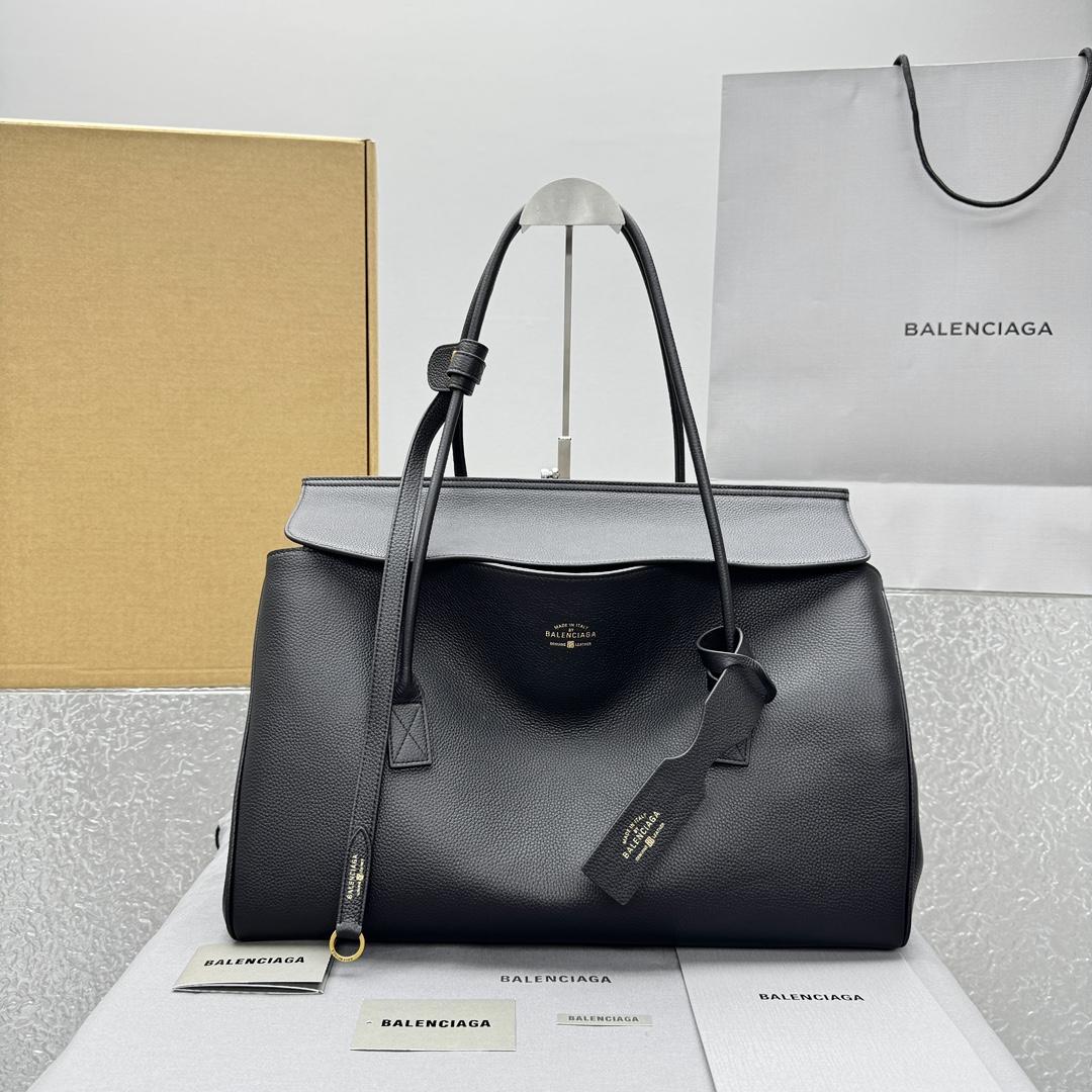 Balenciaga Carrie Carry All Bag In Black - DopestKickz