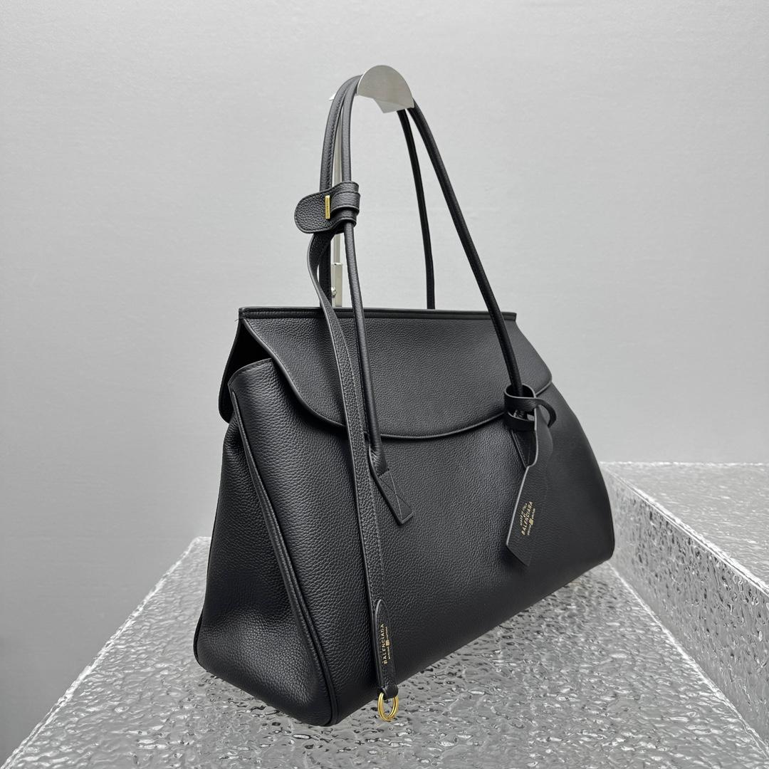 Balenciaga Carrie Carry All Bag In Black - DopestKickz