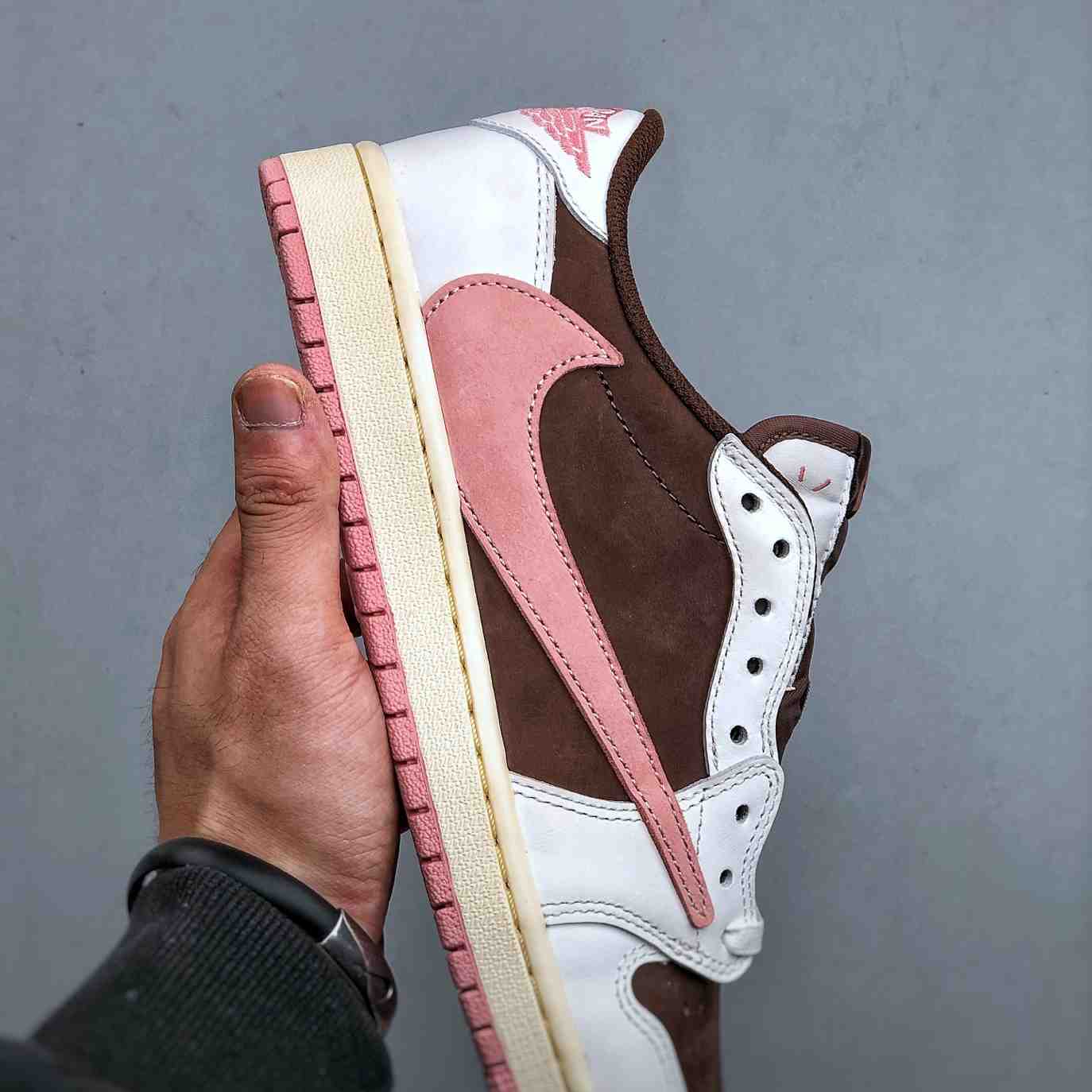Travis Scott x Air Jordan 1 Low OG “Pink Reverse Swoosh” – Style Code DZ4137-206 - DopestKickz