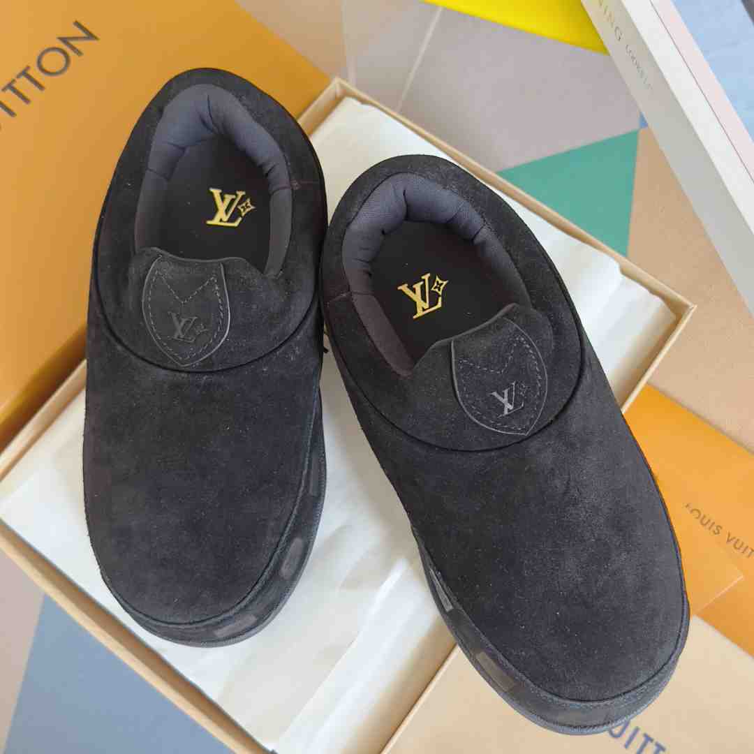 Louis Vuitton LV Yeti Slip On   1AIJCQ - DopestKickz