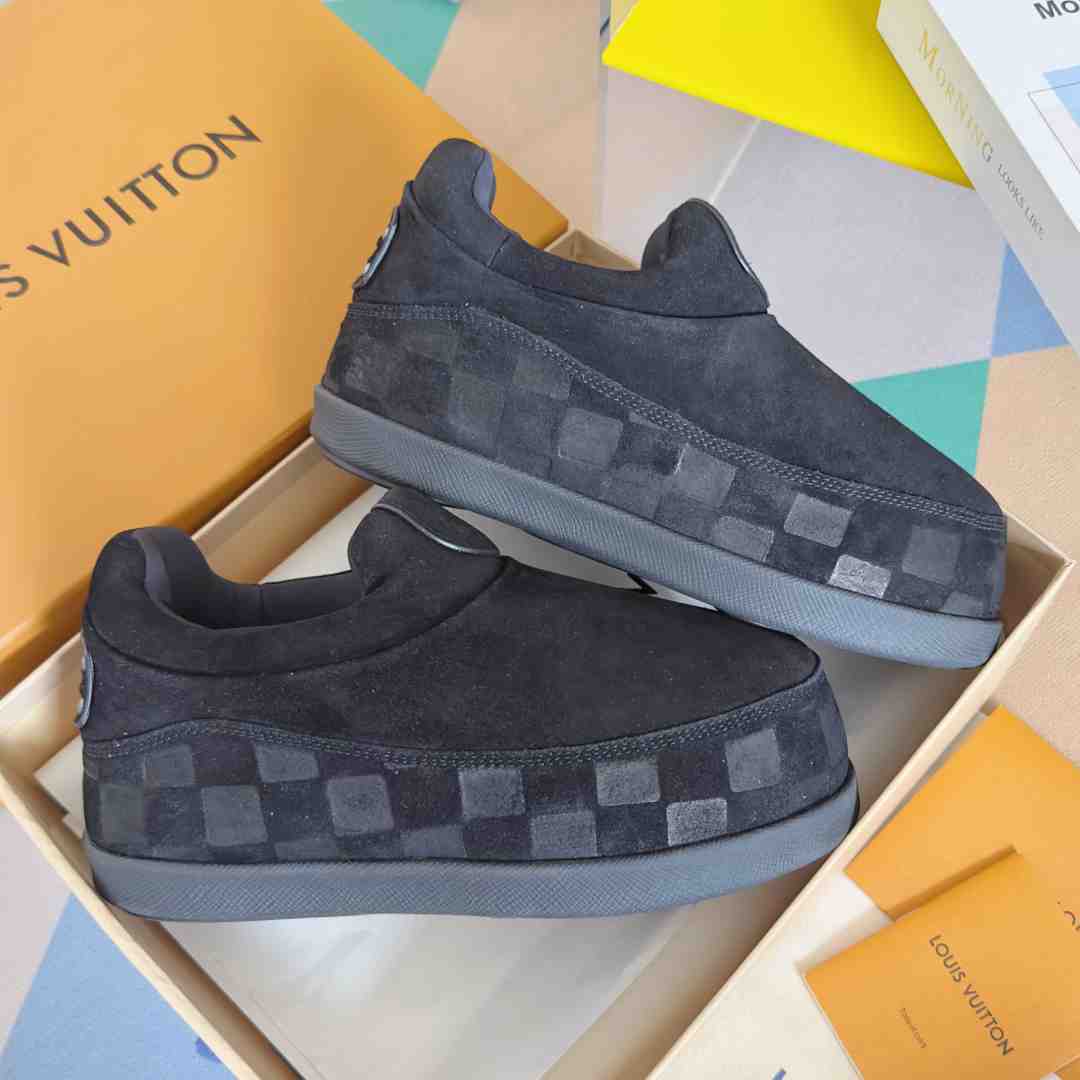 Louis Vuitton LV Yeti Slip On   1AIJCQ - DopestKickz