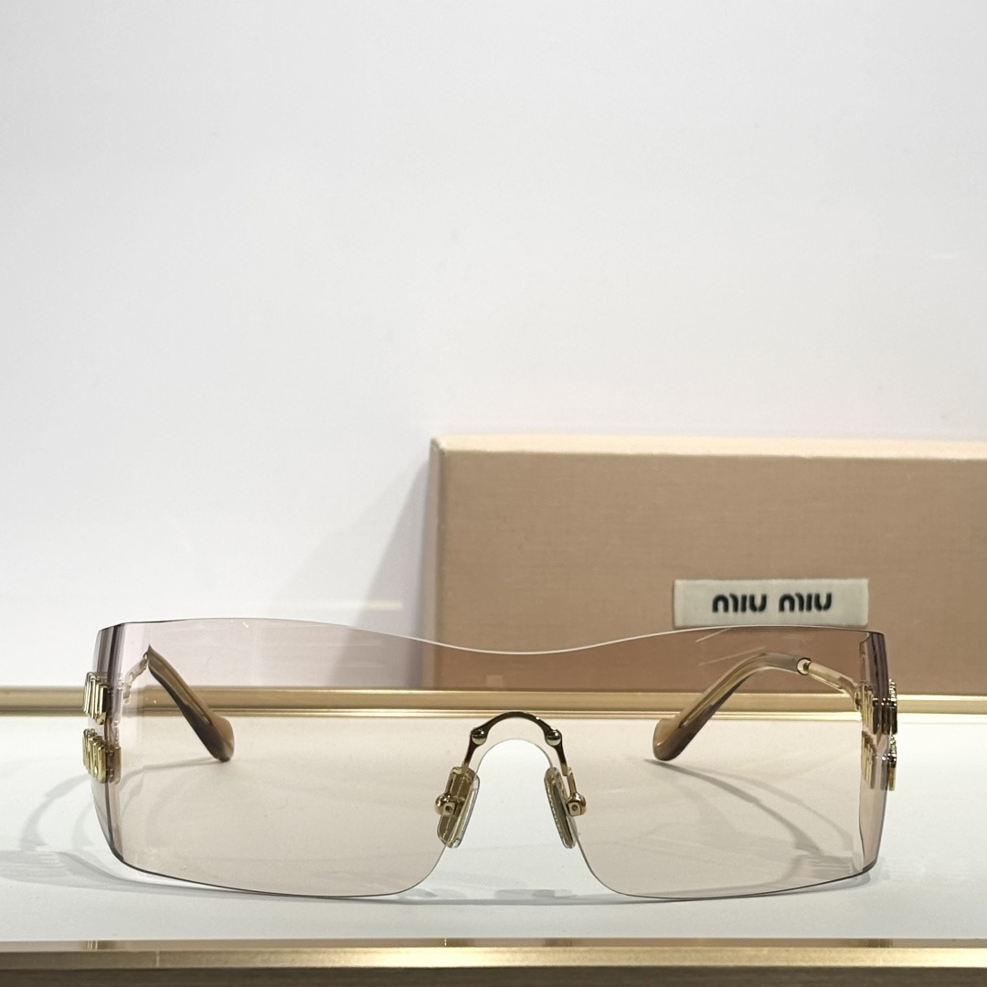Miu Miu OMU B53S Sunglasses - DopestKickz