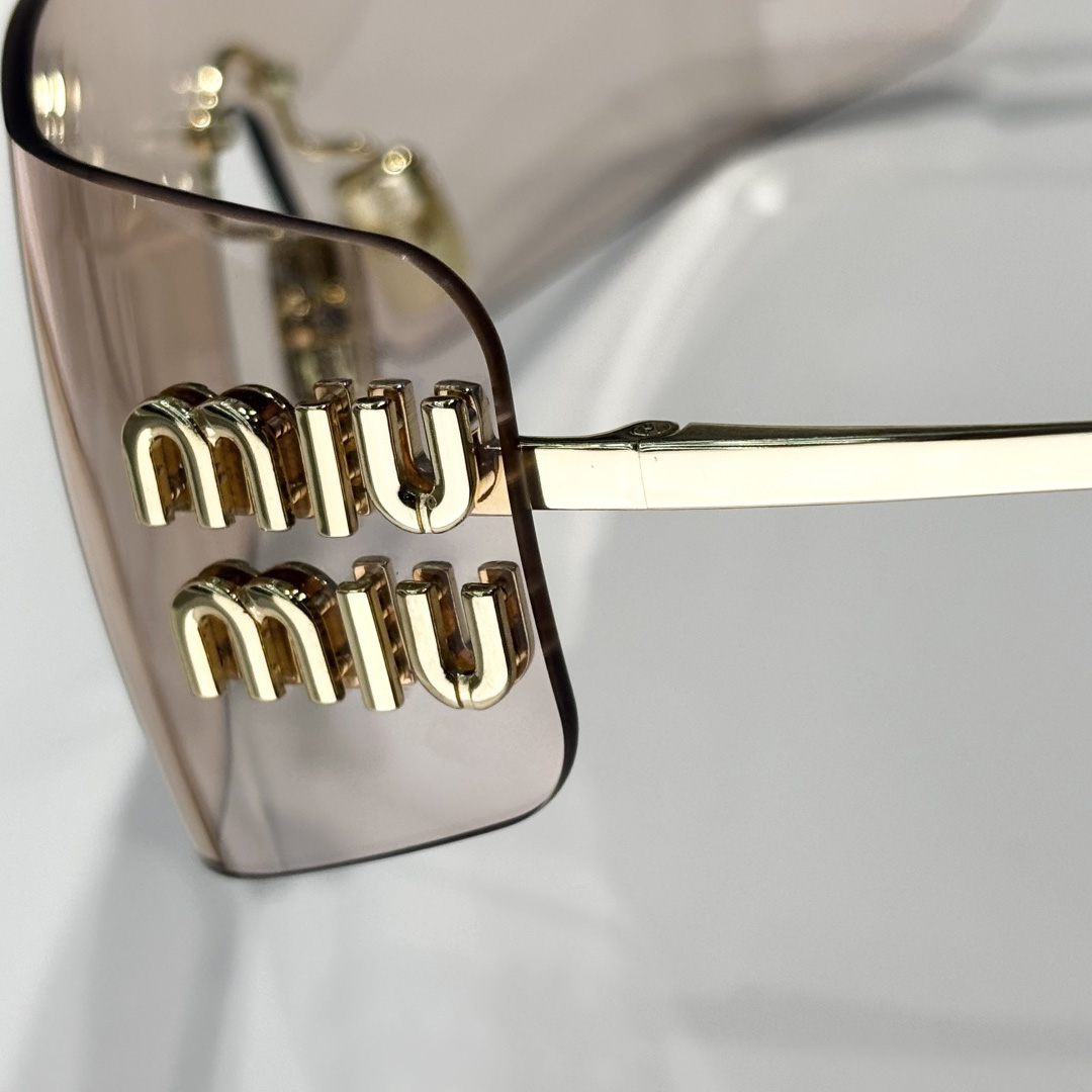 Miu Miu OMU B53S Sunglasses - DopestKickz