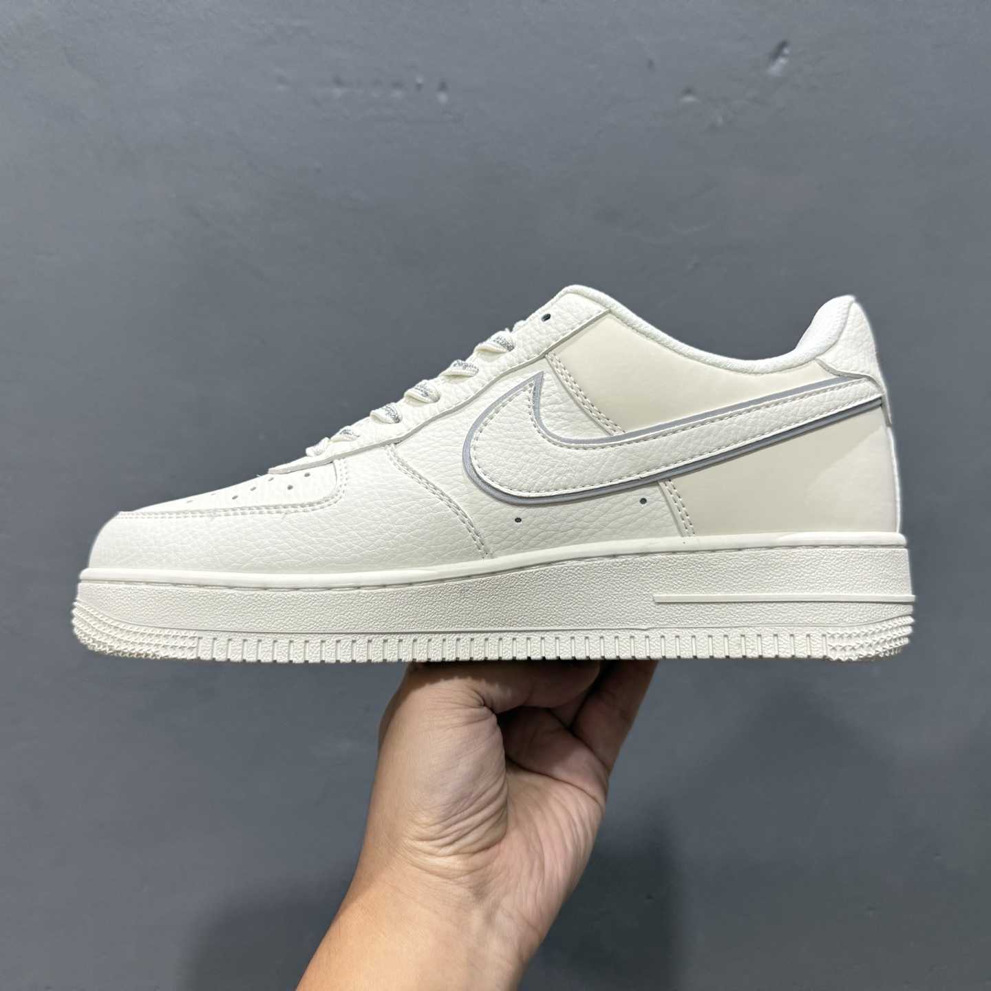Supreme x Nike Air Force 1 ’07 Low “Sail / Red” – CS5288-052 - DopestKickz