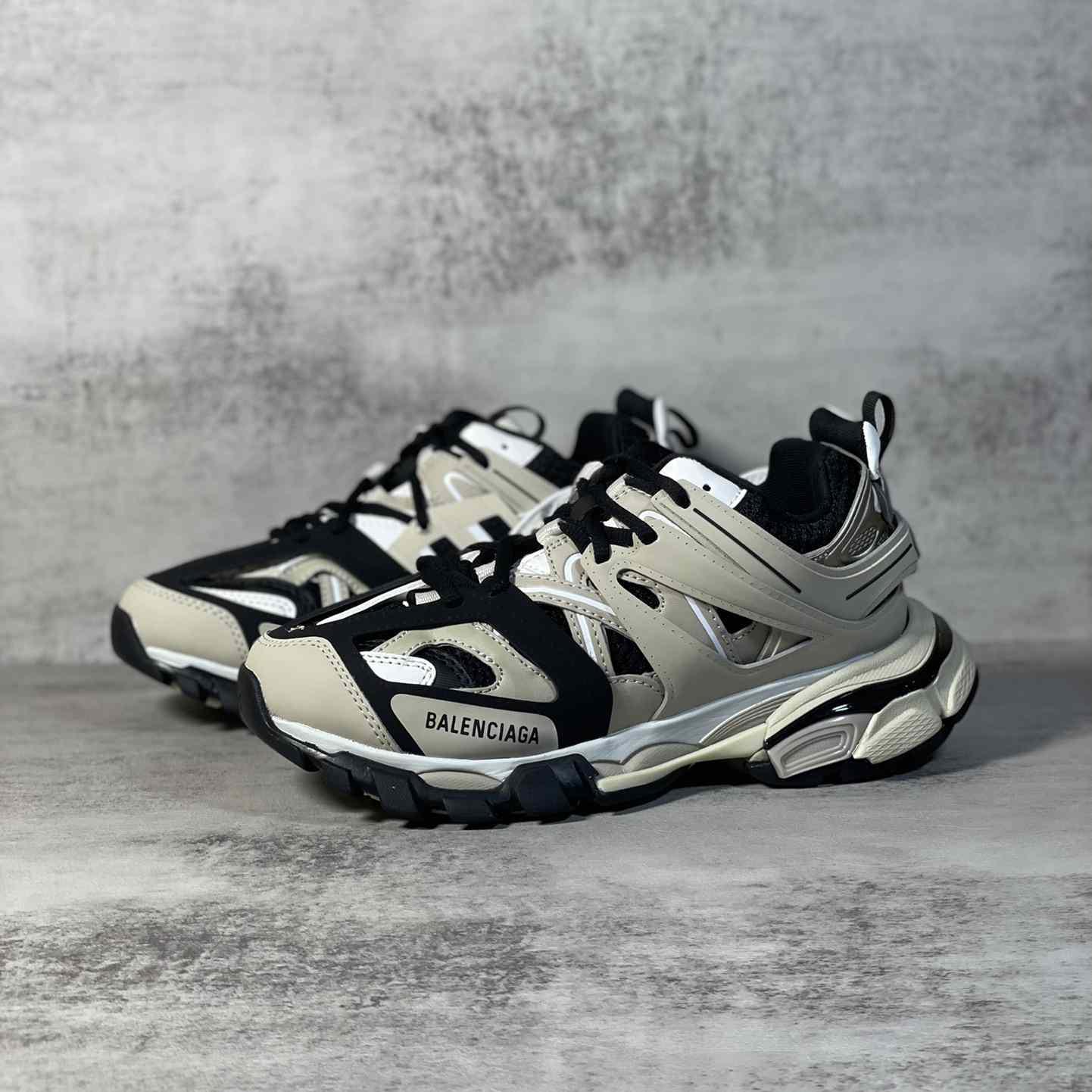 Balenciaga Track Sneaker In Beige And Black Mesh And Nylon - DopestKickz
