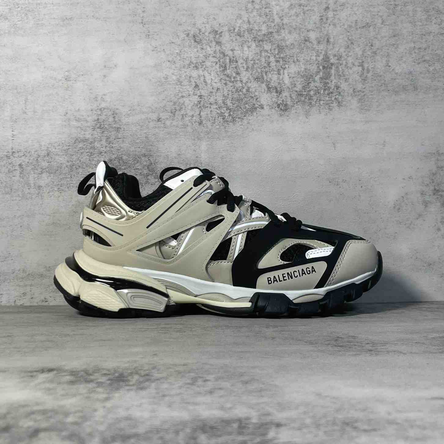 Balenciaga Track Sneaker In Beige And Black Mesh And Nylon - DopestKickz