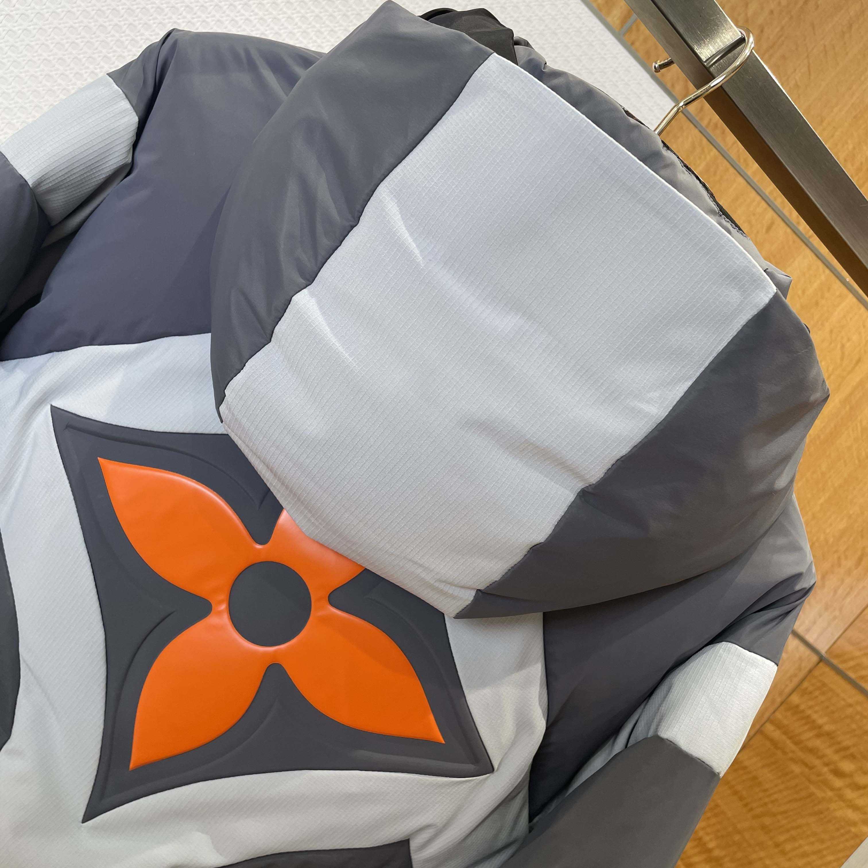 Louis Vuitton Technical Down Ski Jacket  1AGIQ4 - DopestKickz