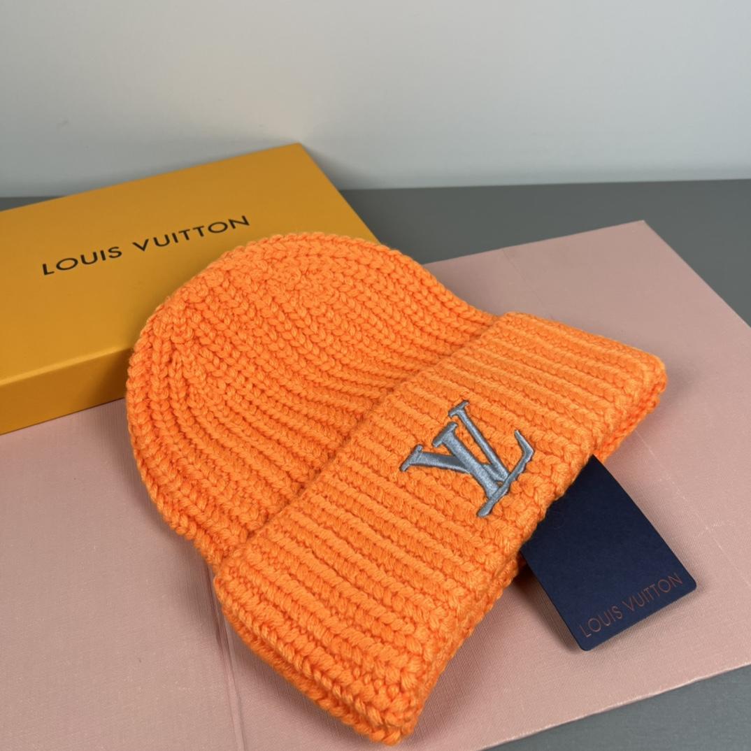 Louis Vuitton Beanie    - DopestKickz