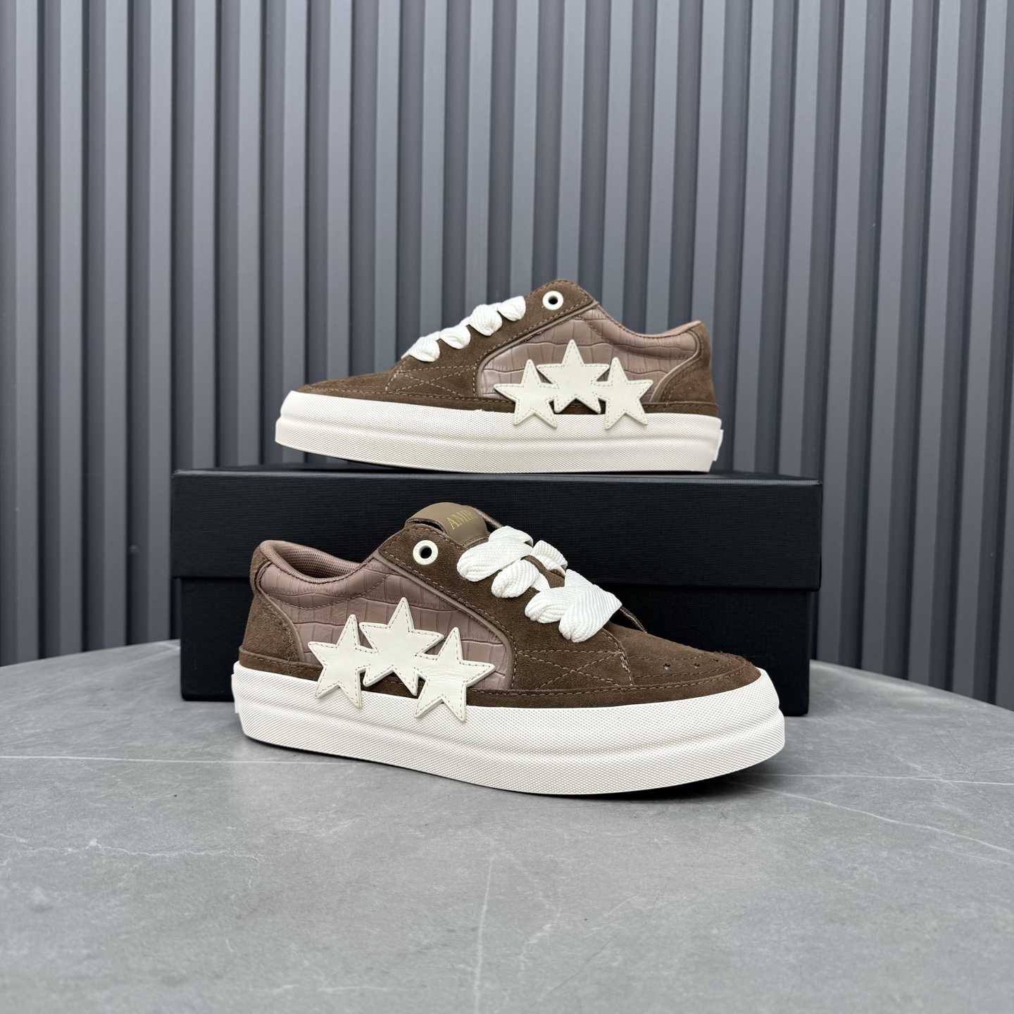 Amiri Star-embellished Suede Trainers - DopestKickz