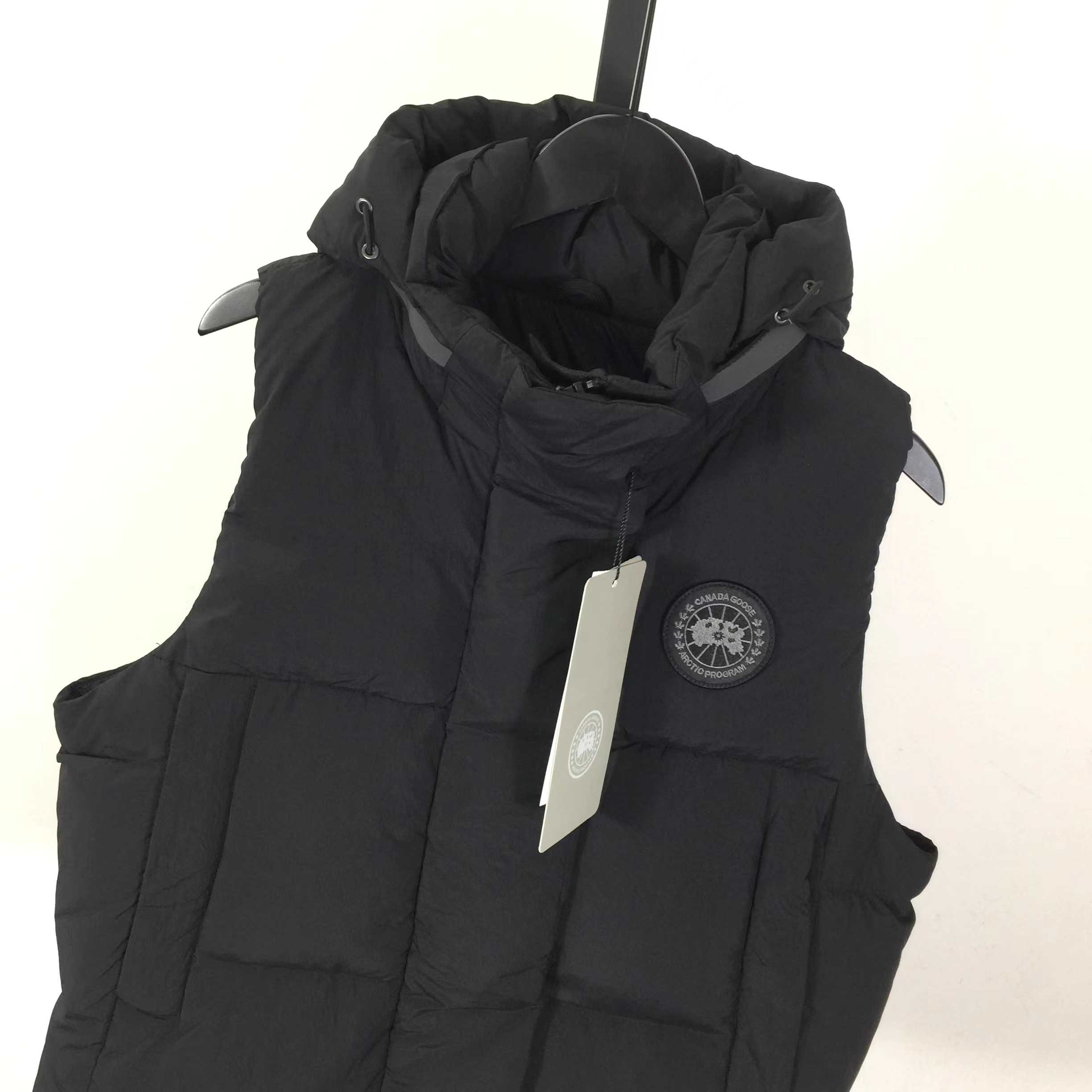 Canada Goose Junction Puffer Vest  - DopestKickz