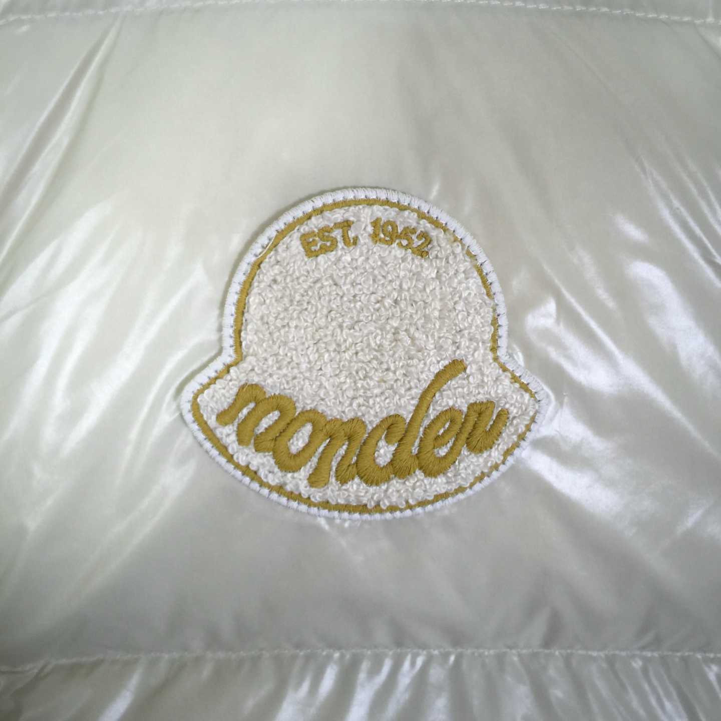 Moncler Lipsi Down Vest - DopestKickz