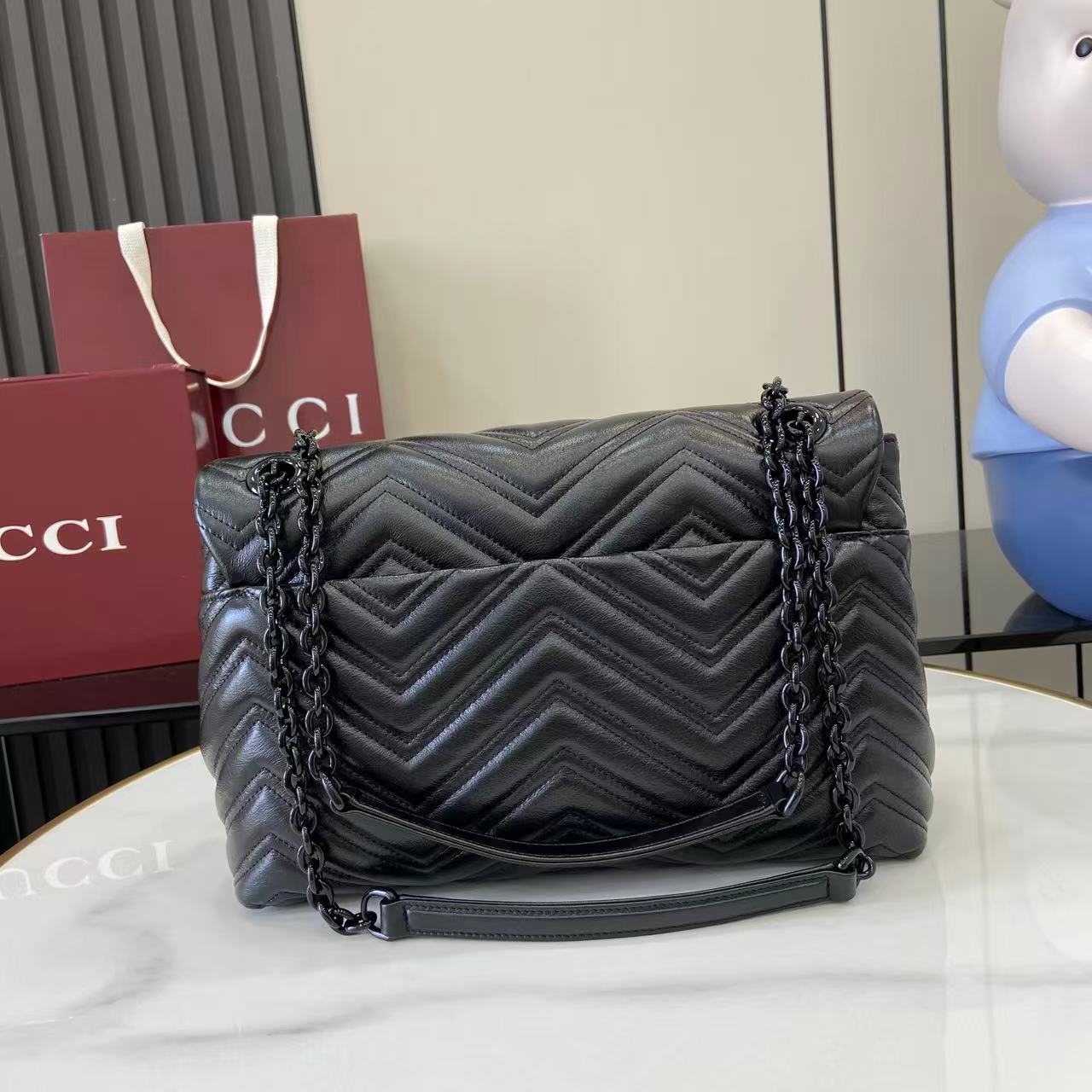 Gucci GG Marmont Medium Shoulder Bag - DopestKickz