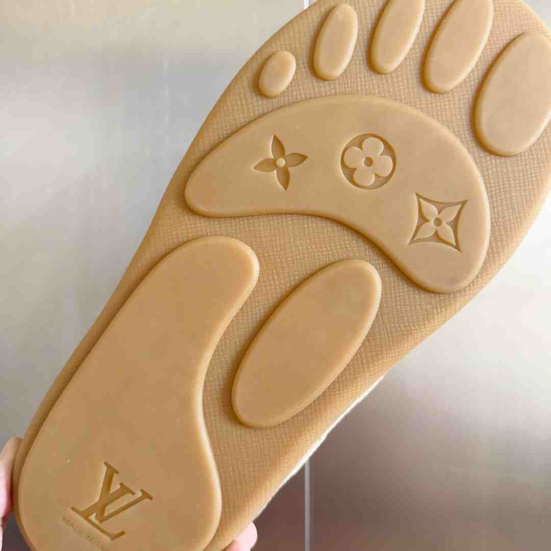 Louis Vuitton LV Yeti Lace Up Shoe   - DopestKickz