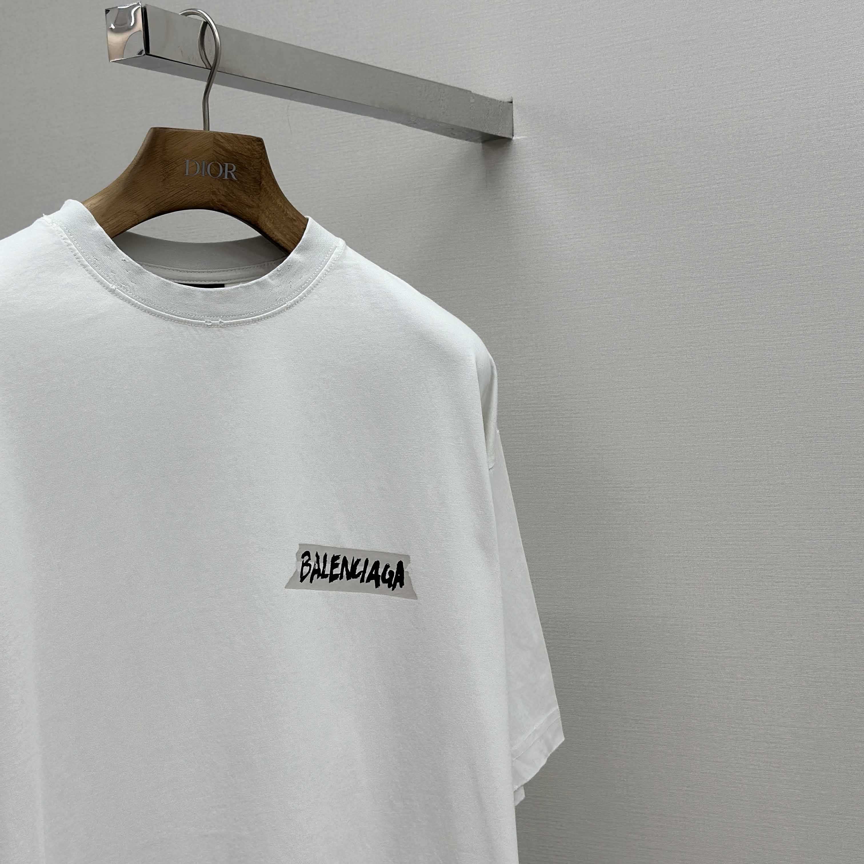 Balenciaga T-Shirt Medium Fit  - DopestKickz