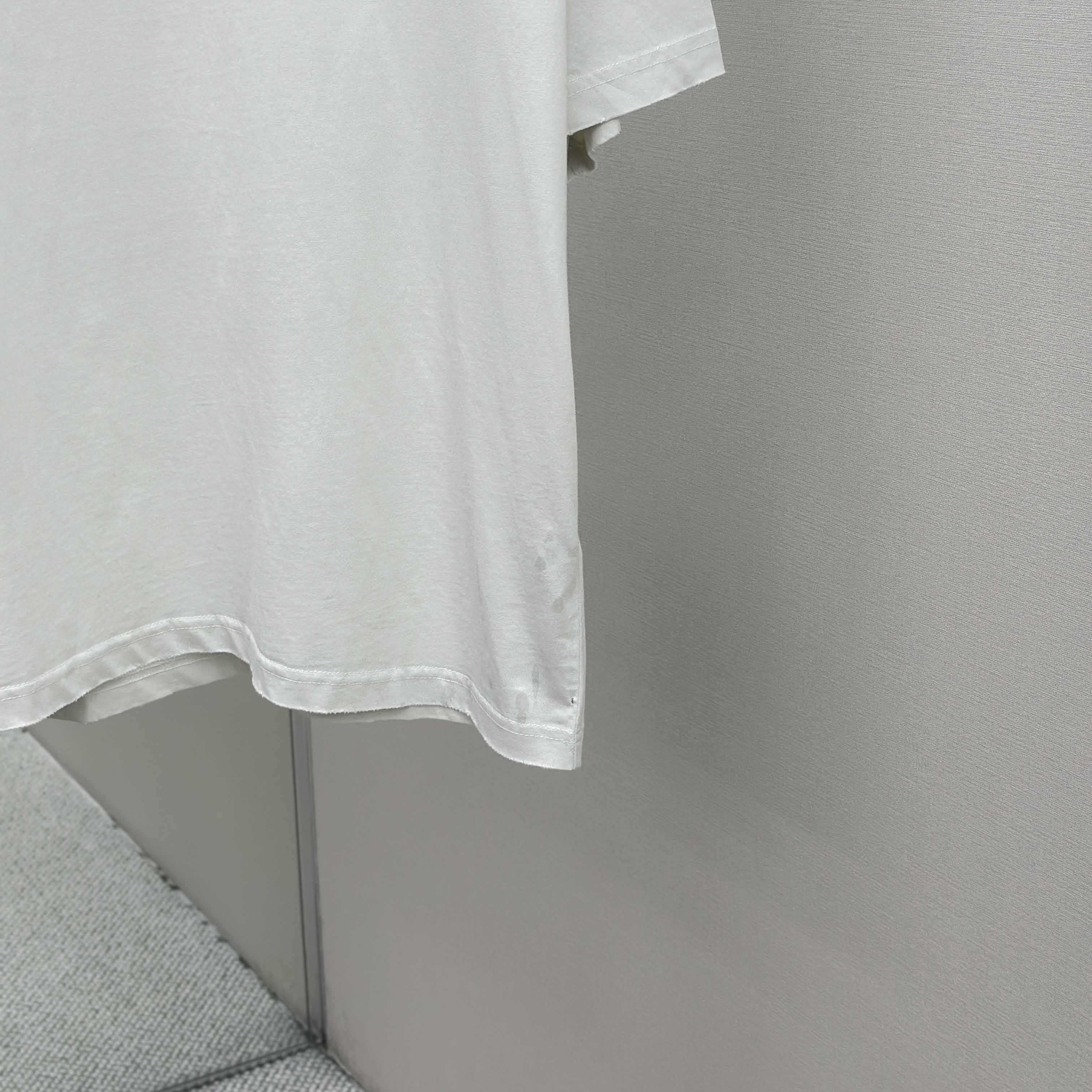 Balenciaga T-Shirt Medium Fit  - DopestKickz