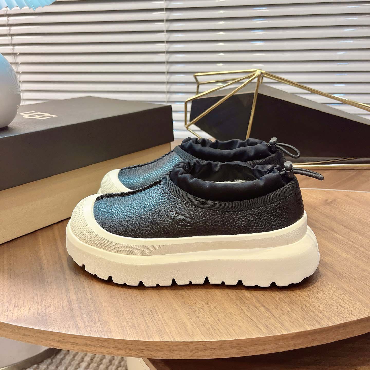 UGG Tasman Weather Hybrid Slippers - DopestKickz