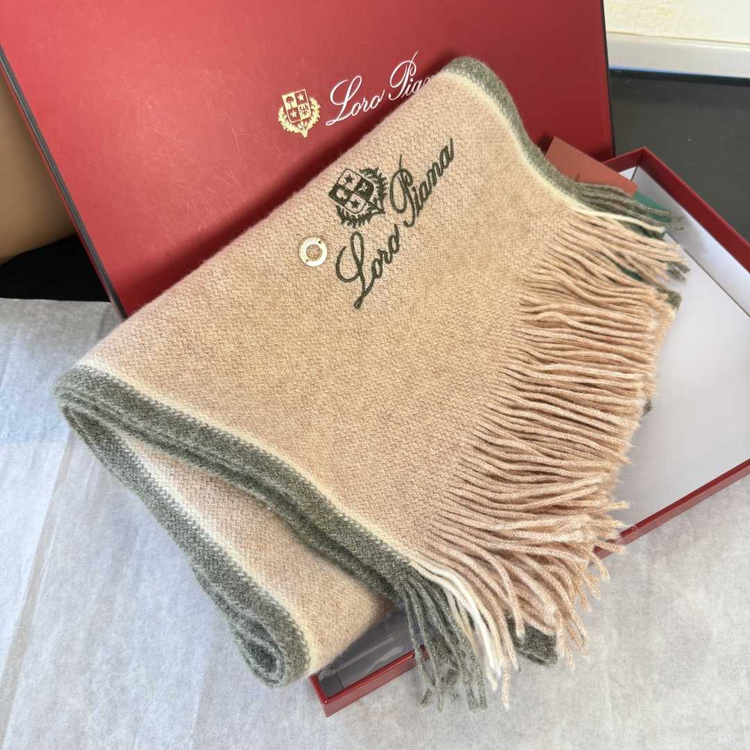 Loro Piana Scarf - DopestKickz