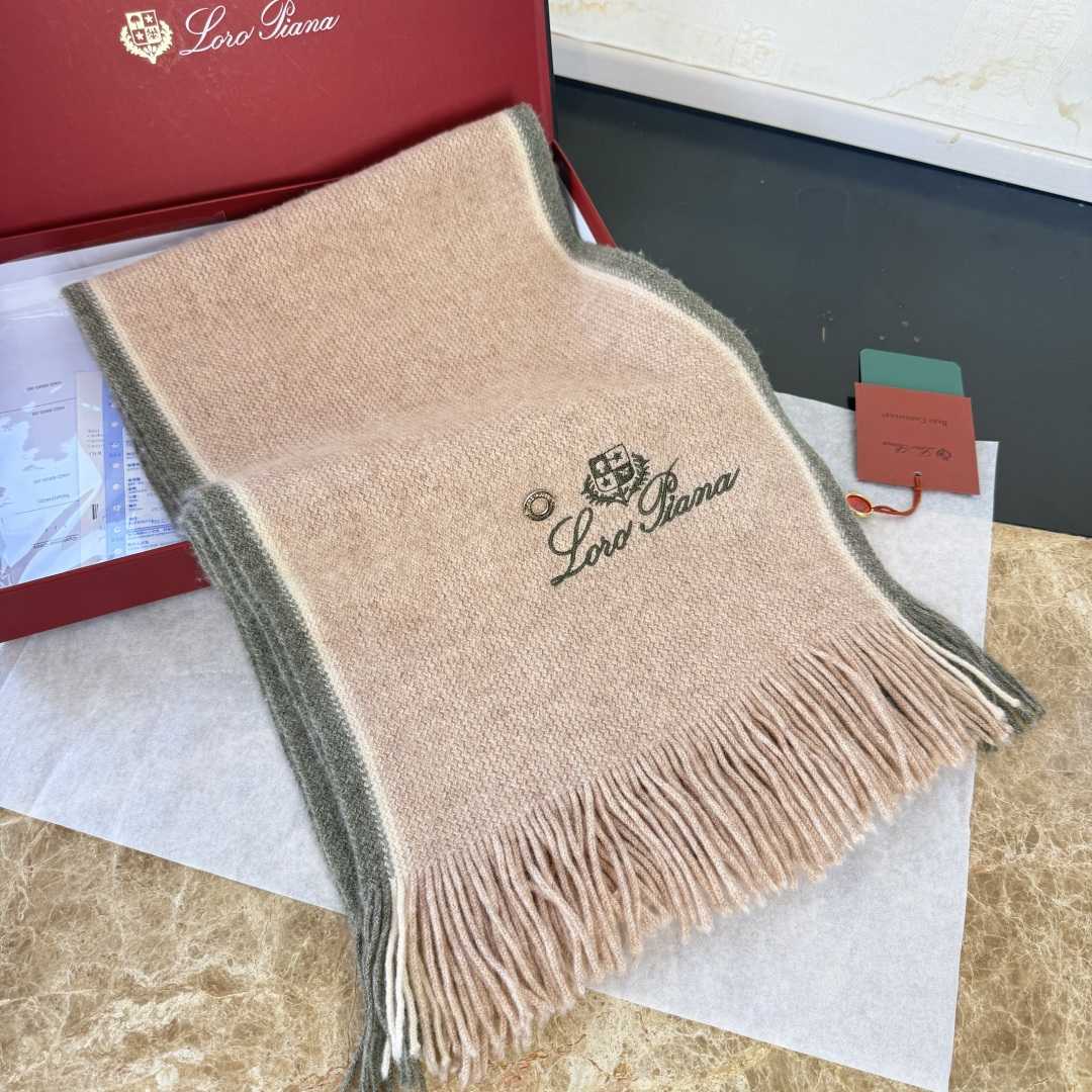 Loro Piana Scarf - DopestKickz