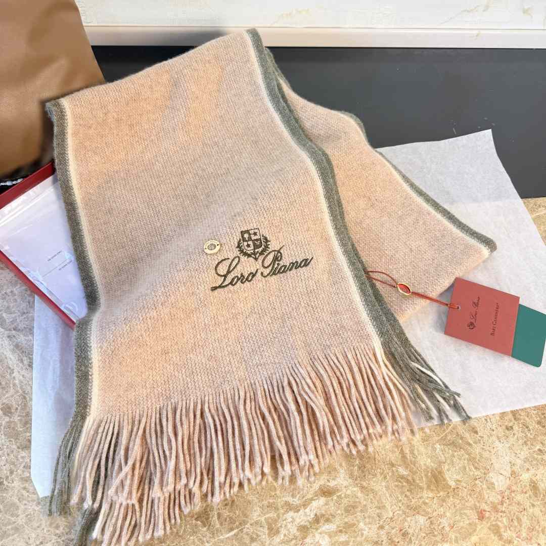 Loro Piana Scarf - DopestKickz