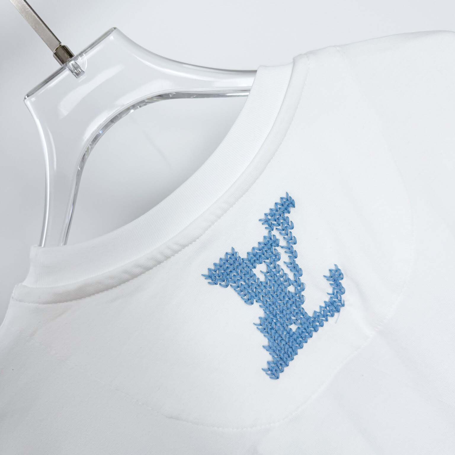 Louis Vuitton Embroidered Signature T-Shirt   1AIKD9 - DopestKickz