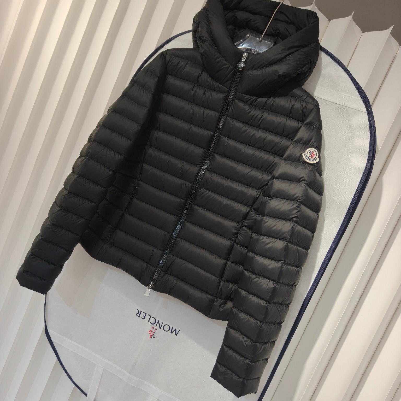 Moncler Ige Hooded Short Down Jacket - DopestKickz