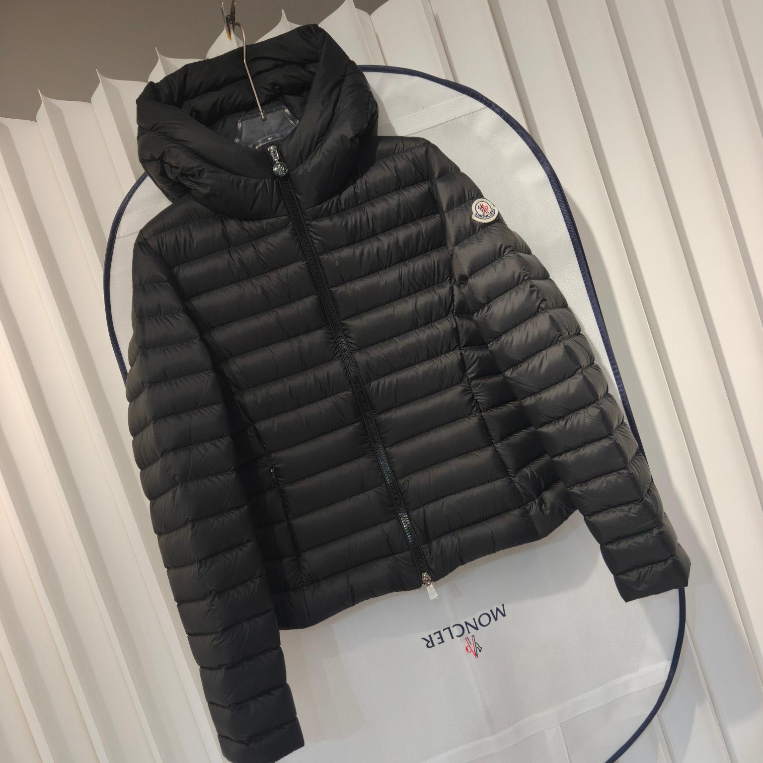 Moncler Ige Hooded Short Down Jacket - DopestKickz