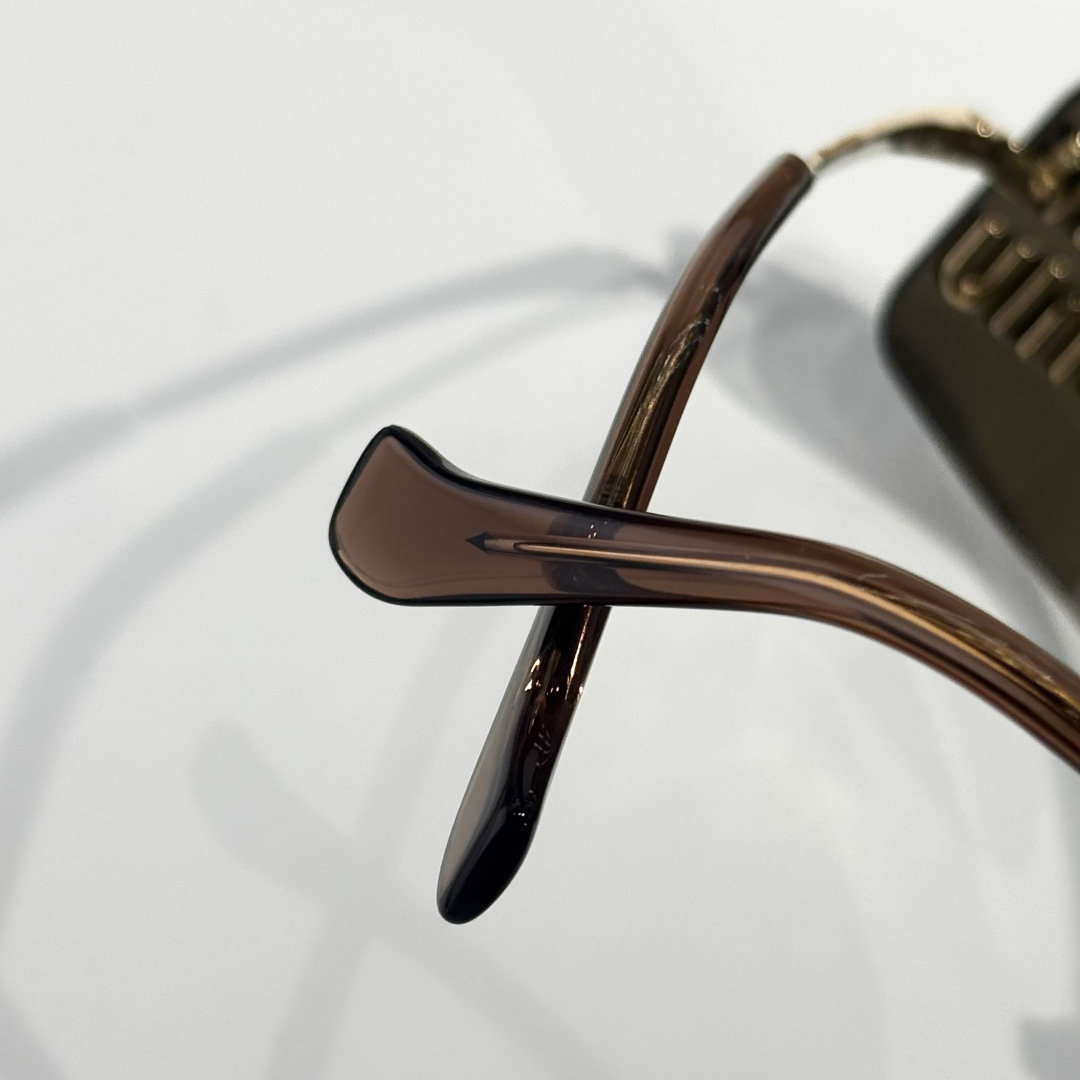 Miu Miu OMU B53S Sunglasses - DopestKickz