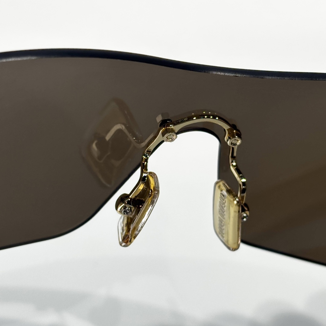 Miu Miu OMU B53S Sunglasses - DopestKickz