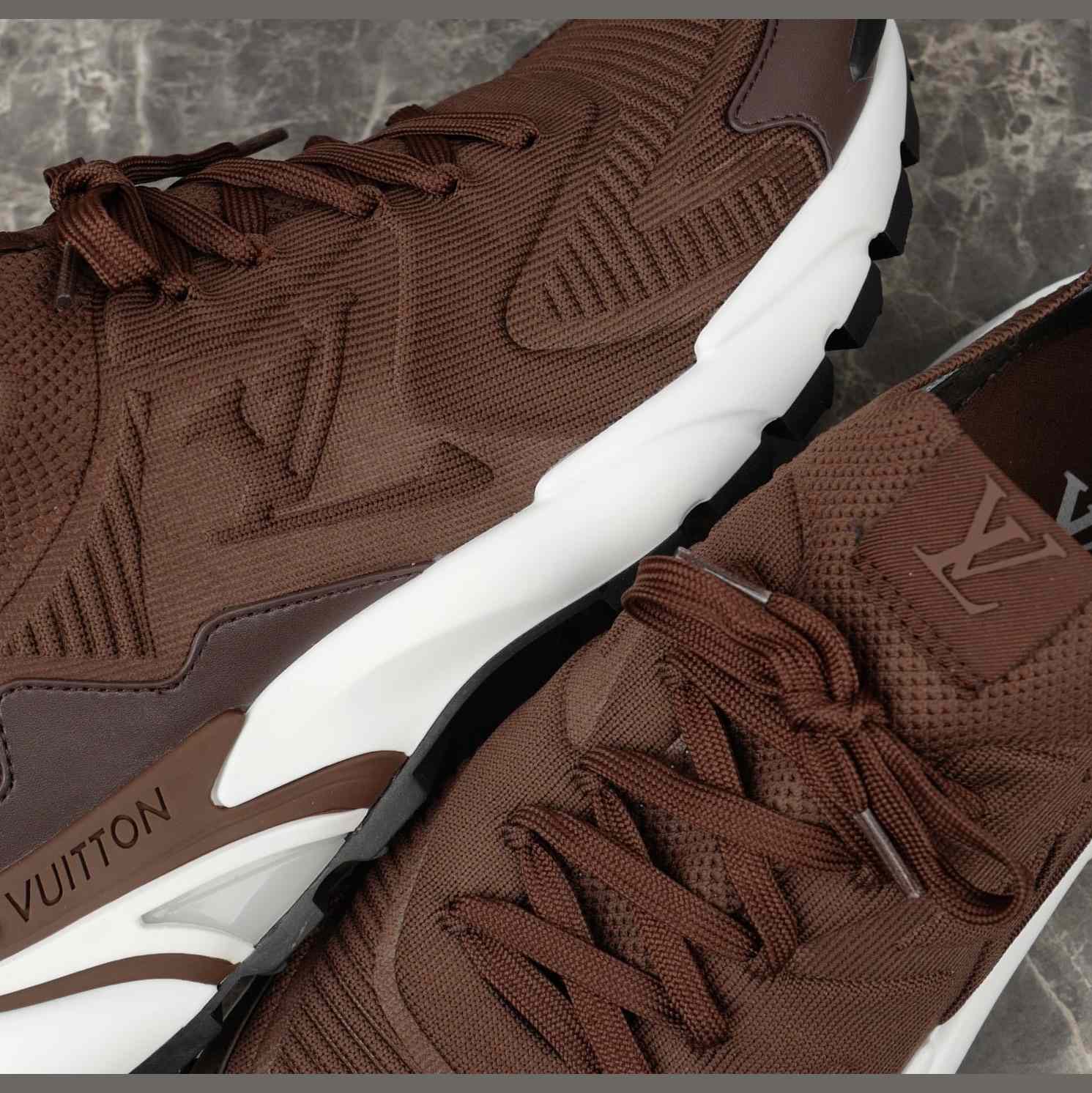 Louis Vuitton LV Runner Tatic Sneaker   1AIWVN - DopestKickz