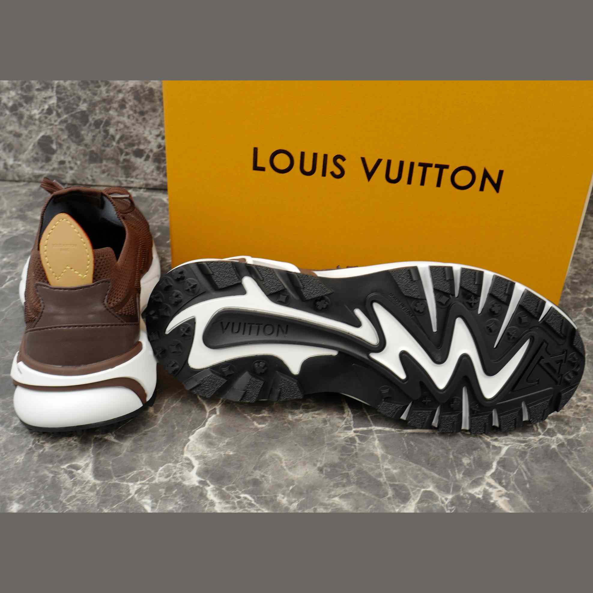 Louis Vuitton LV Runner Tatic Sneaker   1AIWVN - DopestKickz
