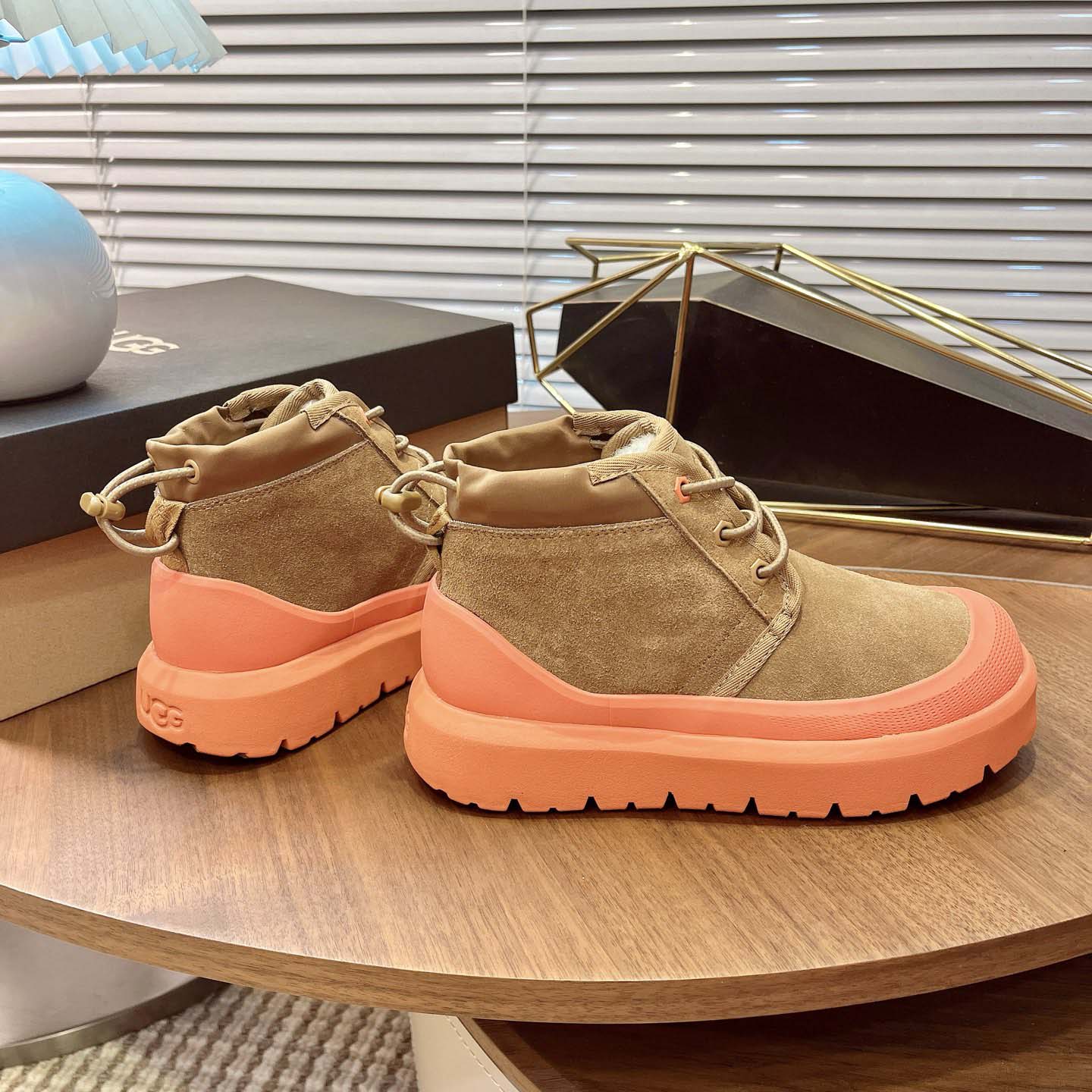 UGG Neumel Weather Hybrid Chukka - DopestKickz