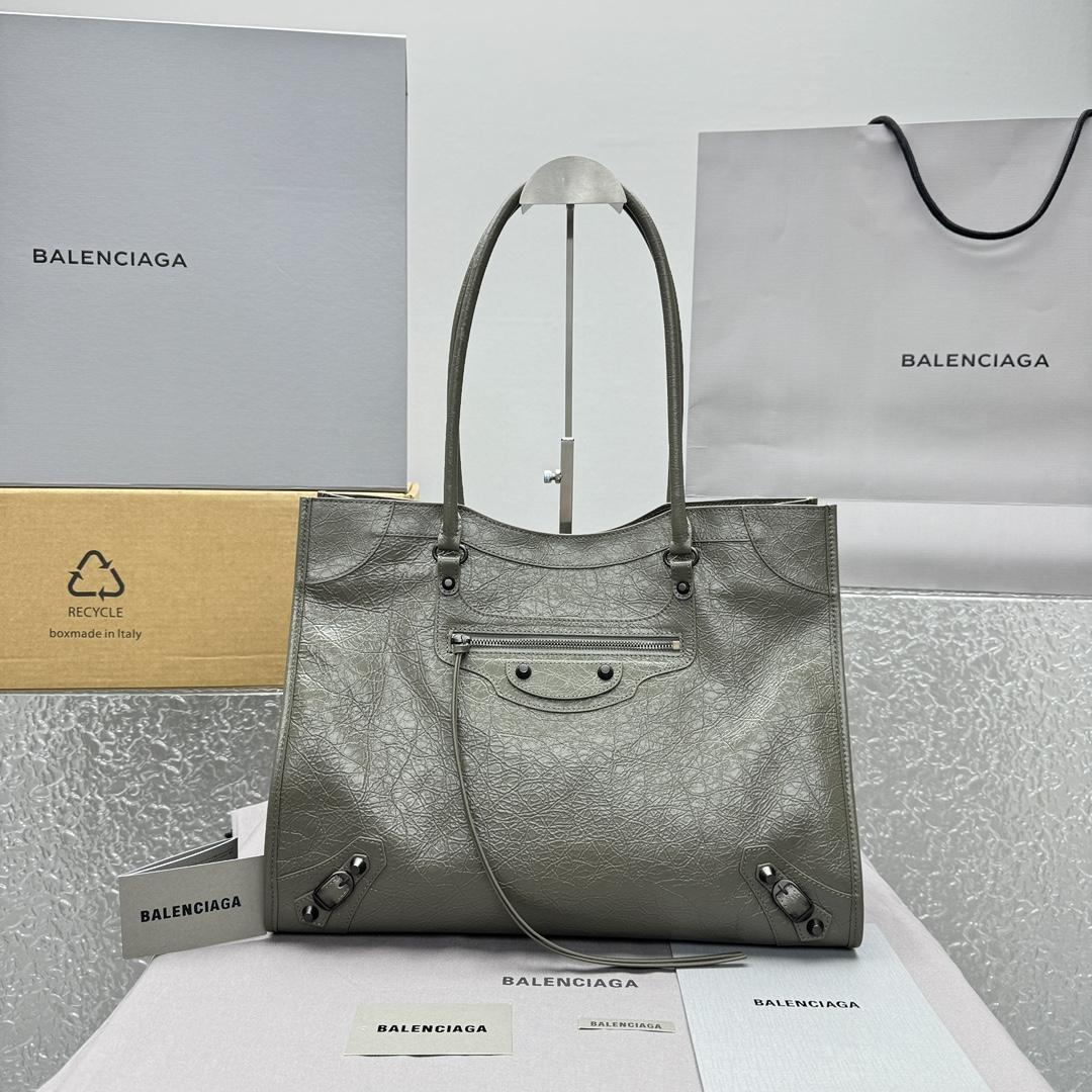 Balenciaga Le City Tote Bag Medium In Army Green - DopestKickz