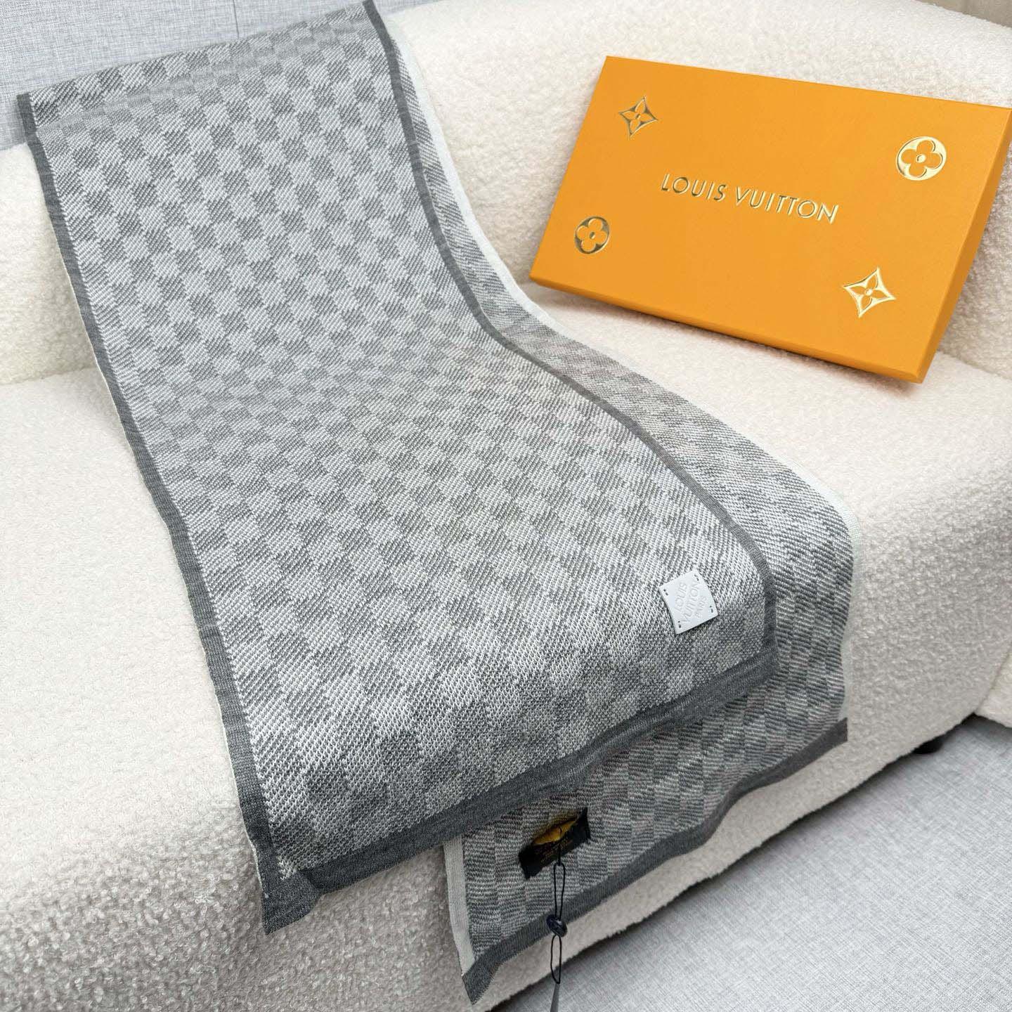 Louis Vuitton Damier Scarf   30*180cm - DopestKickz