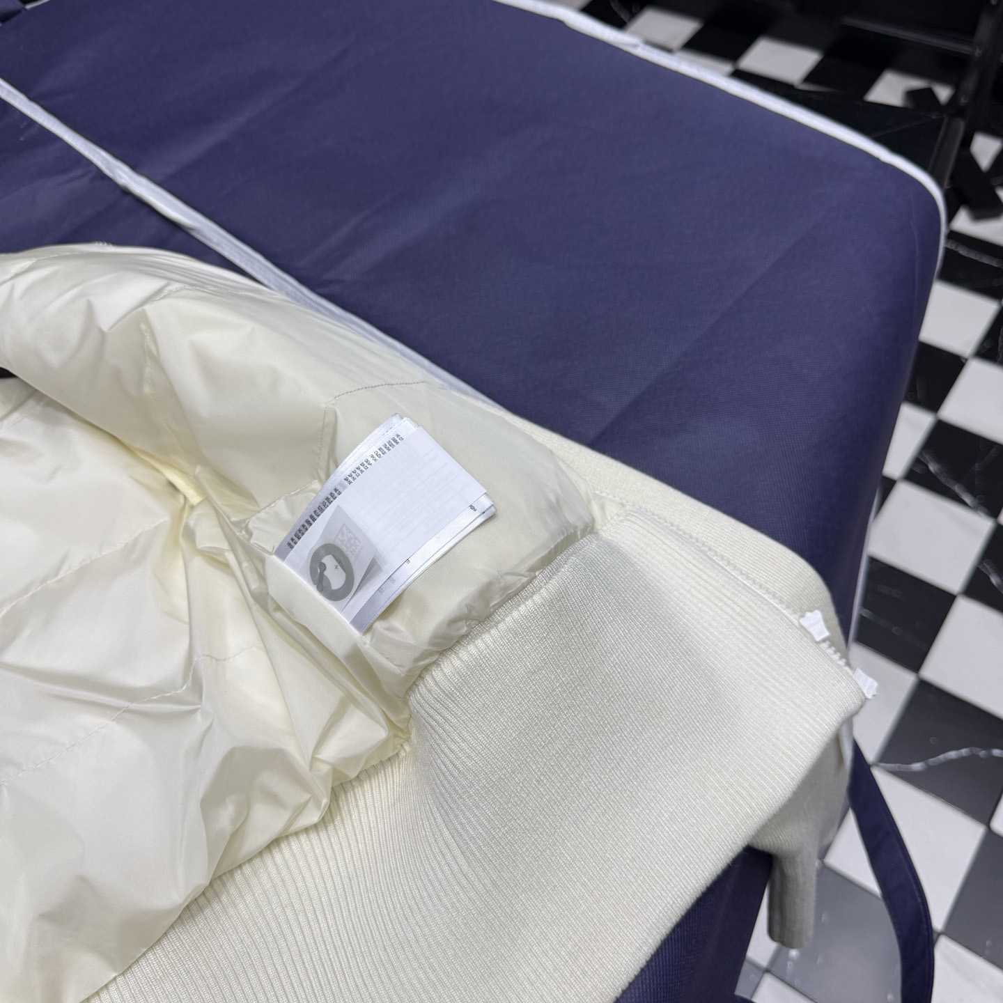 Canada Goose HyBridge® Wide Quilt Knit Jacket - DopestKickz